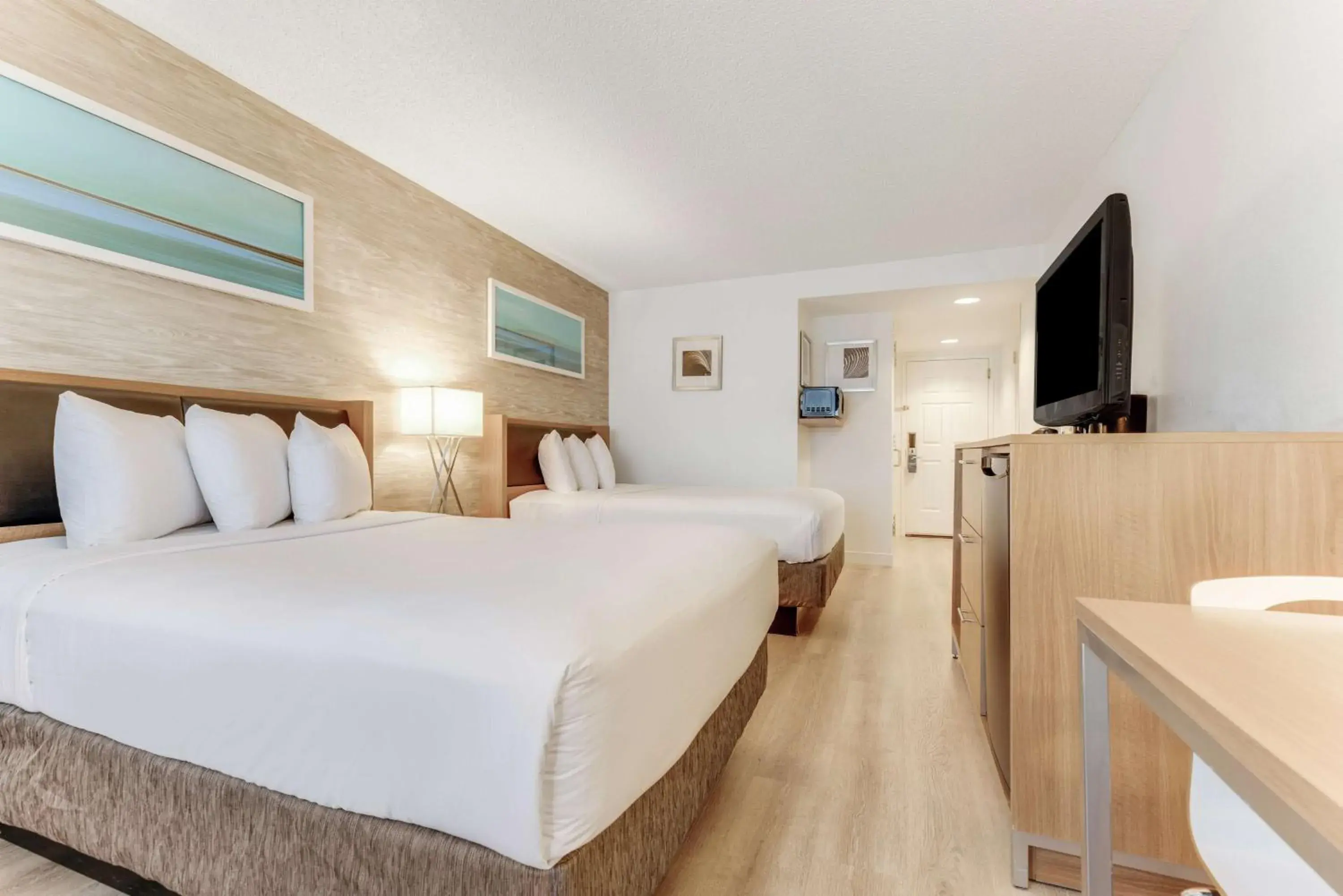 Bedroom, Bed in Sonesta Anaheim Resort Area Bedroom, Bed in Sonesta Anaheim Resort Area