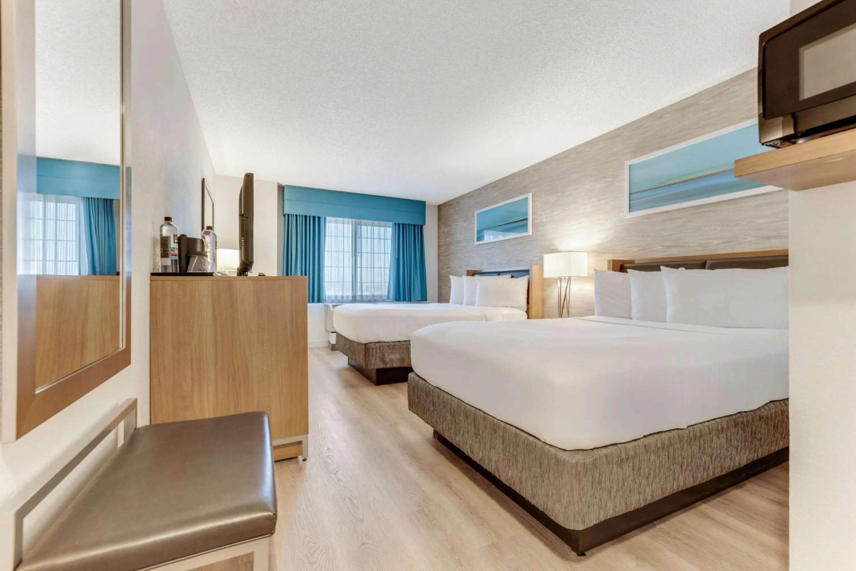 Bedroom, Bed in Sonesta Anaheim Resort Area