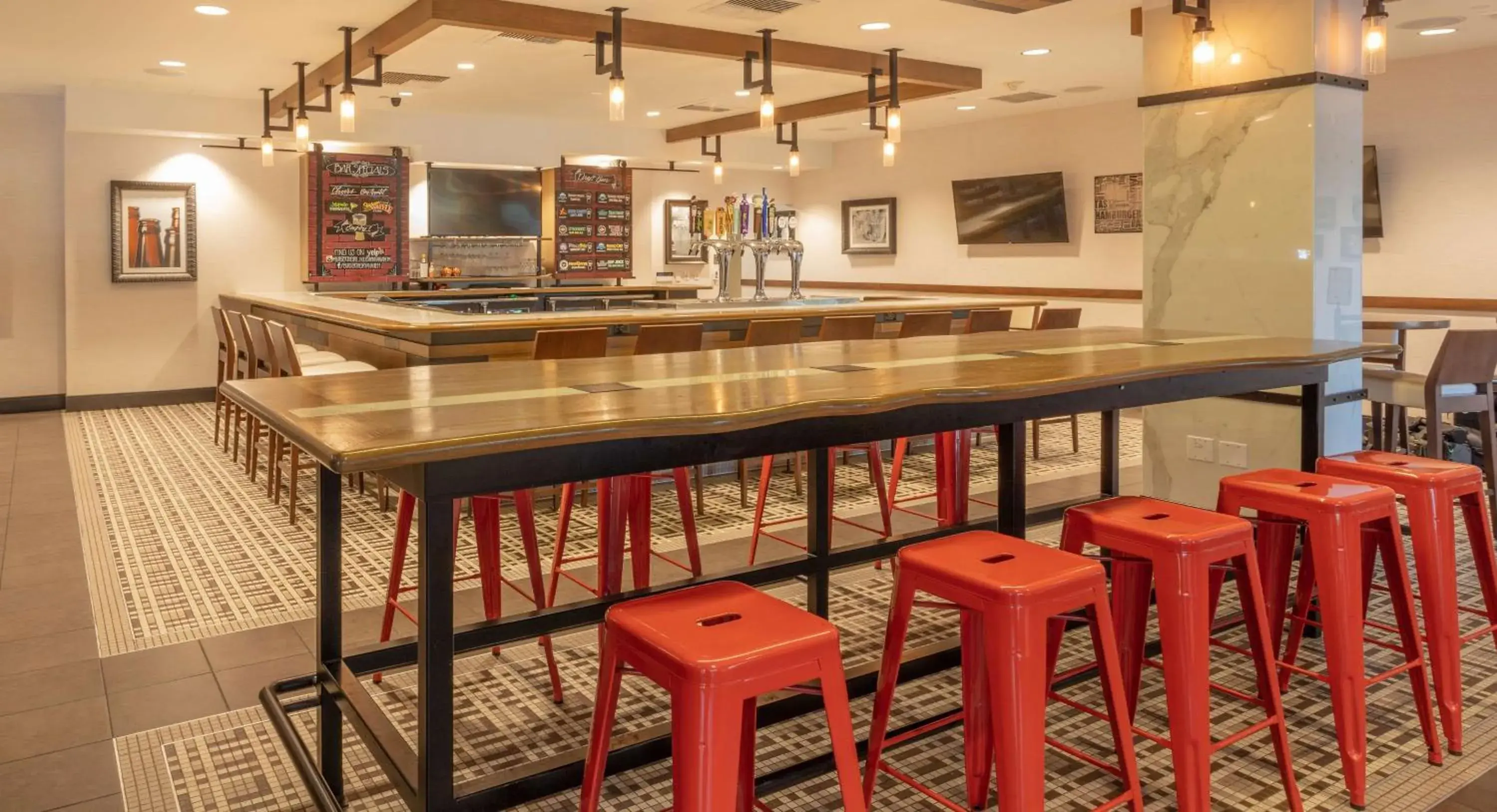 Restaurant/places to eat in Sonesta Anaheim Resort Area Restaurant/places to eat in Sonesta Anaheim Resort Area