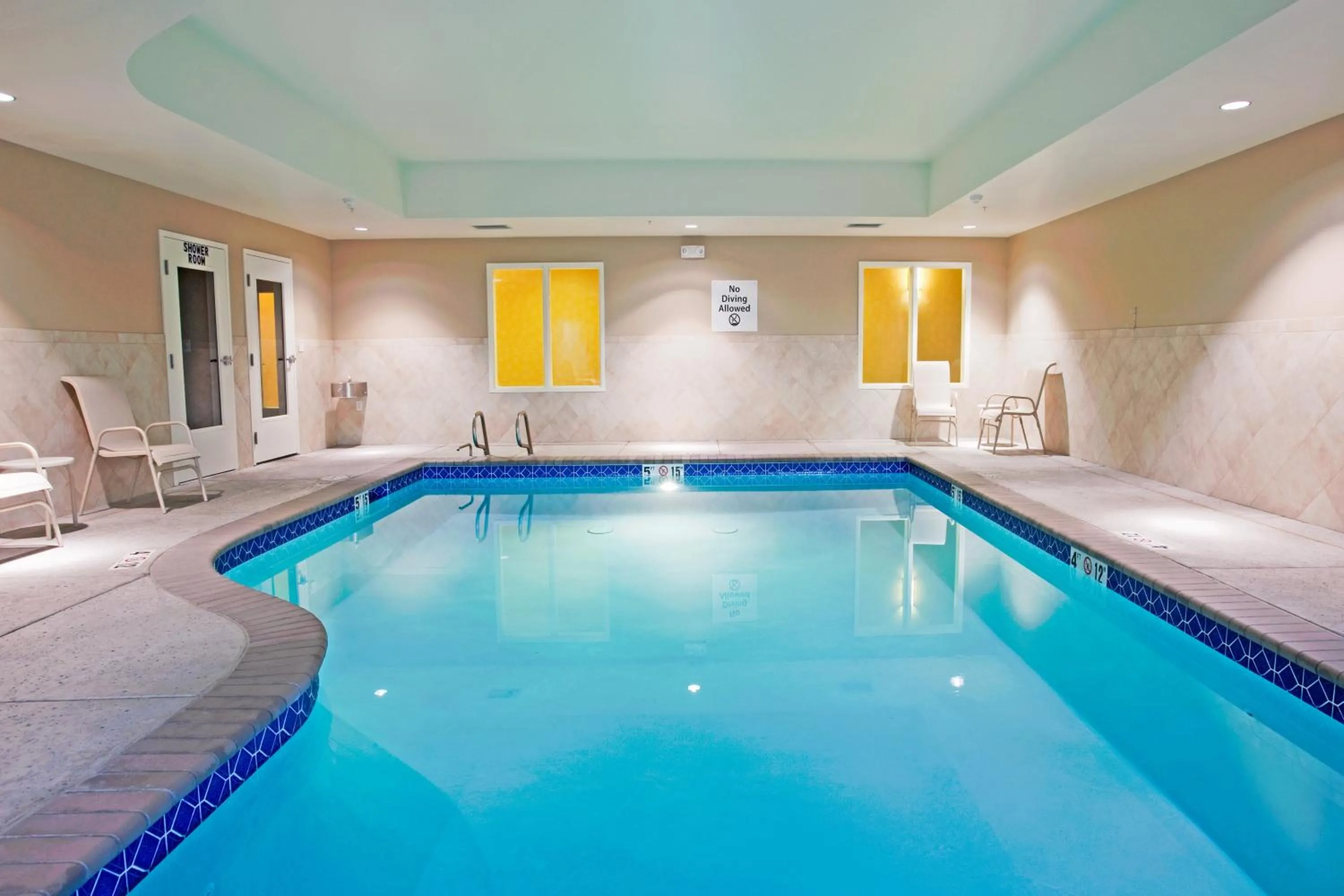 Swimming pool in Holiday Inn Express Reno Airport by IHG