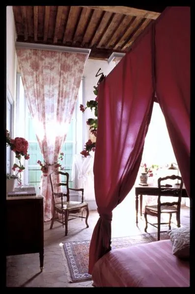 Bedroom in Demeure de Digoine "Chambre d'Hotes"