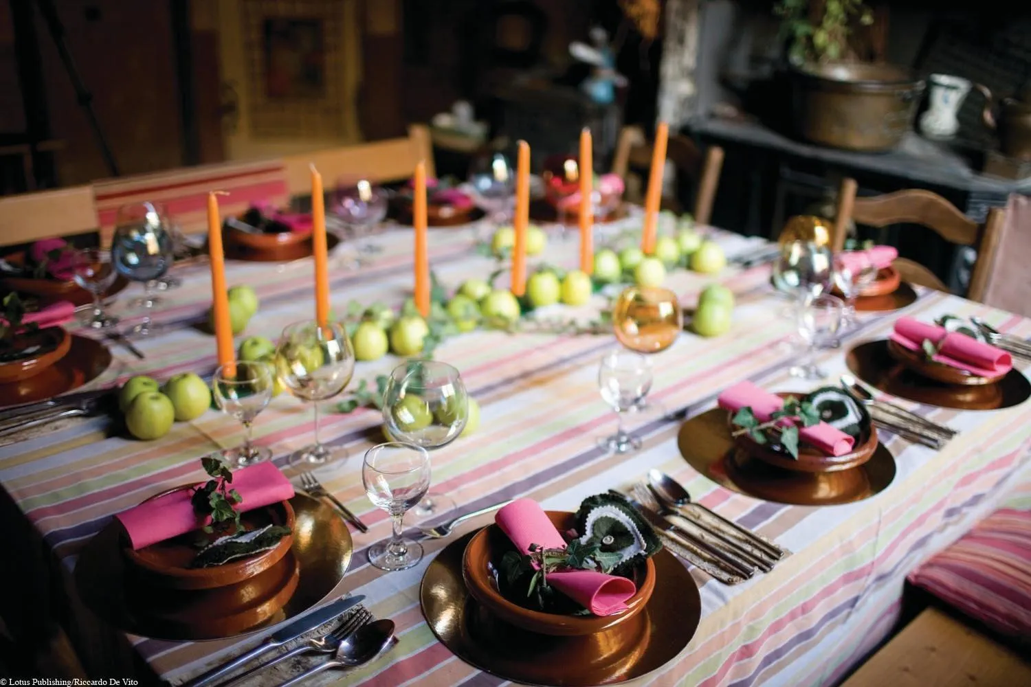 Business facilities in Demeure de Digoine "Chambre d'Hotes"