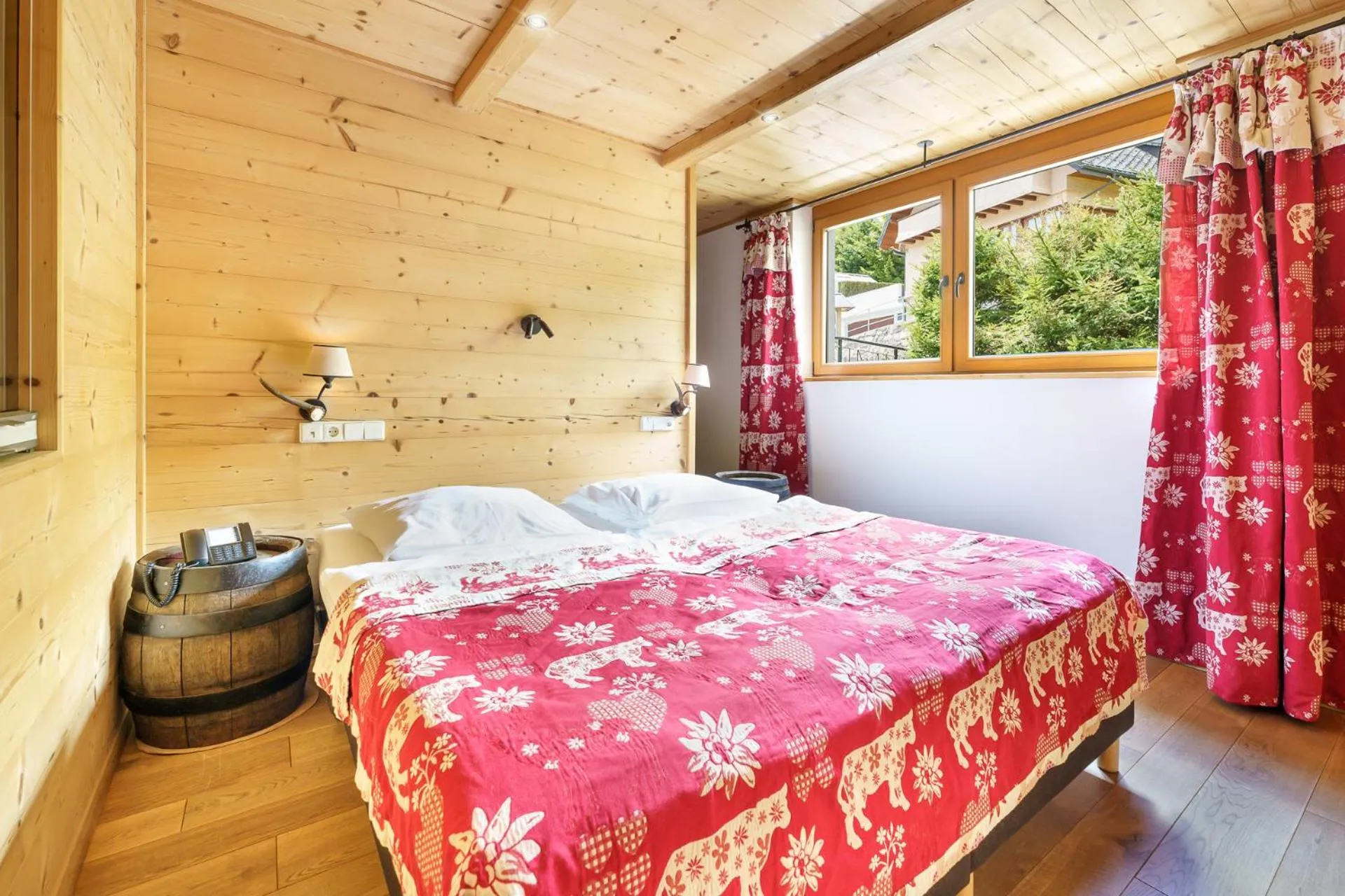 Bedroom, Bed in Hotel Schlehdorn