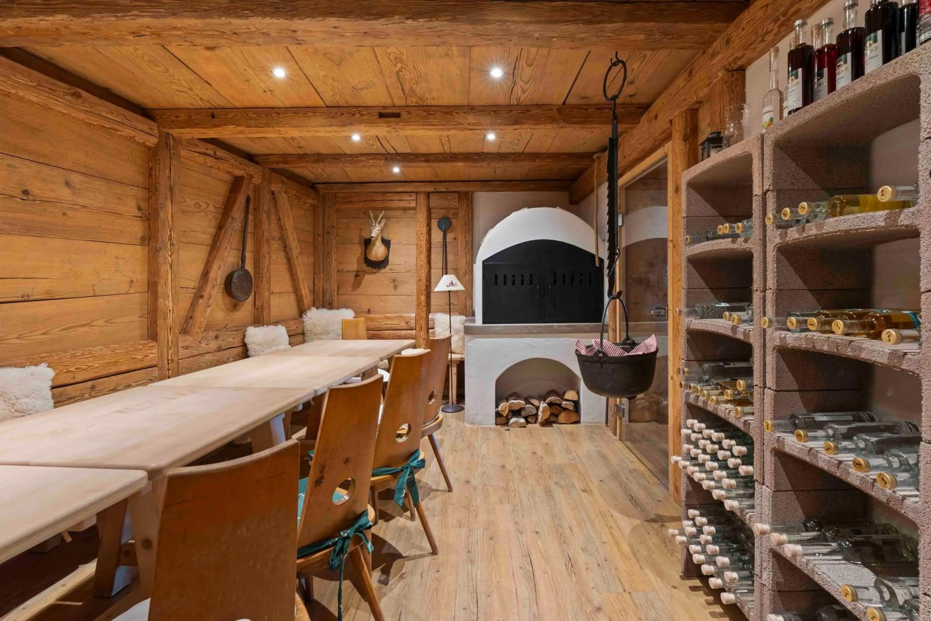 Restaurant/places to eat in Hotel Schlehdorn