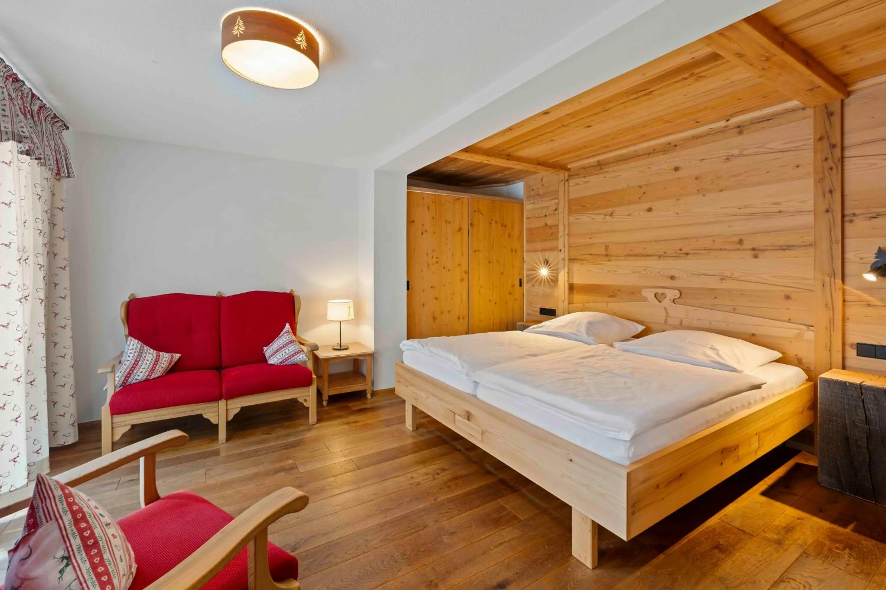 Bedroom, Bed in Hotel Schlehdorn