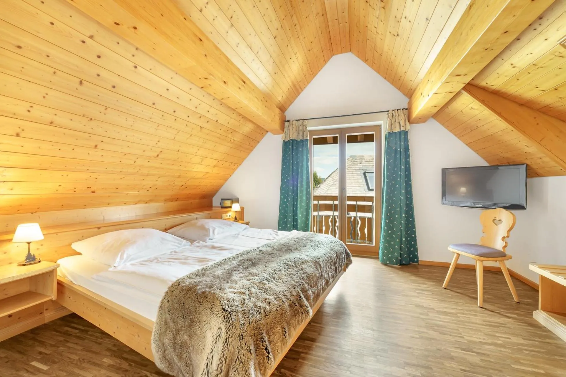 Bedroom, Bed in Hotel Schlehdorn