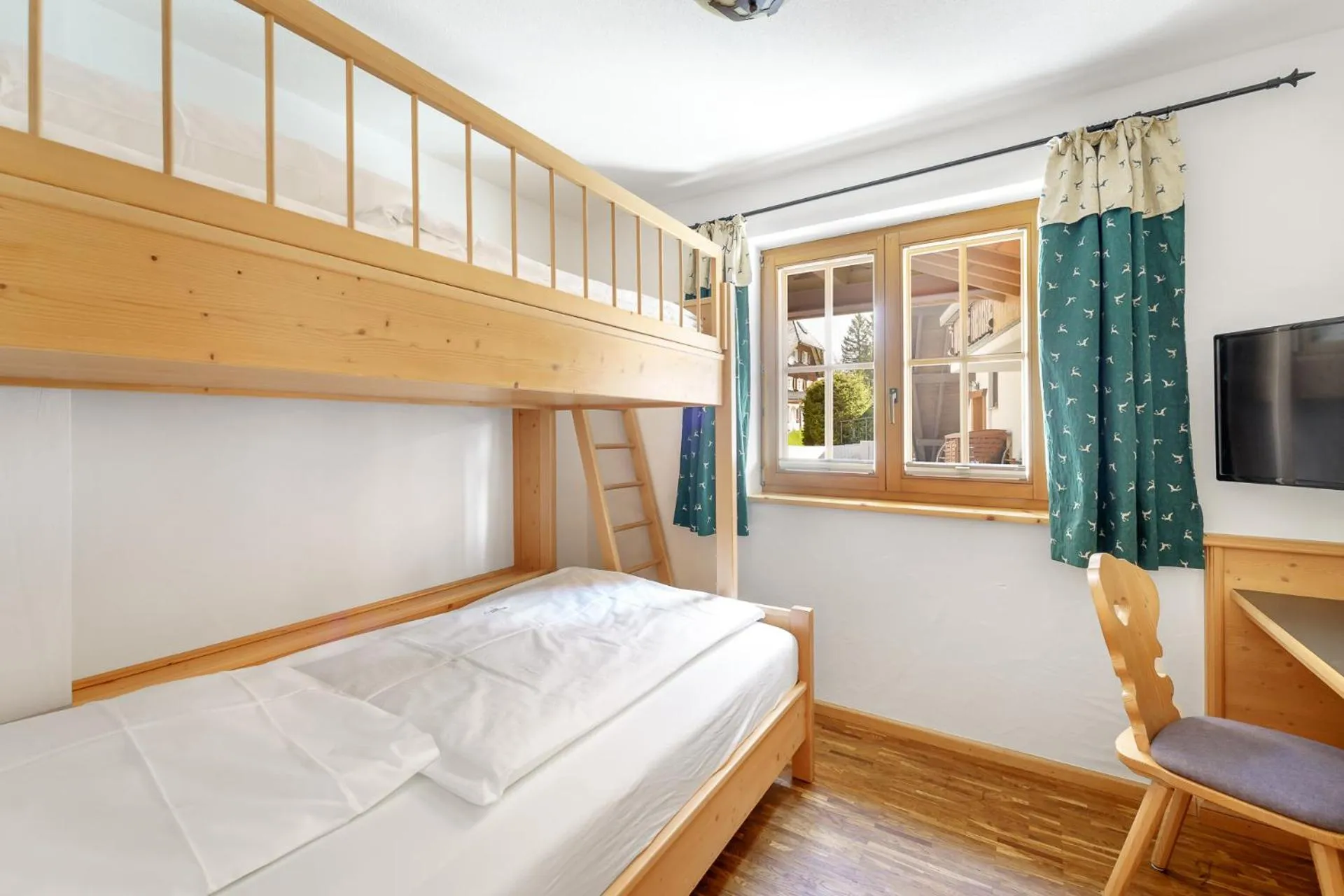 Bedroom, Bed in Hotel Schlehdorn