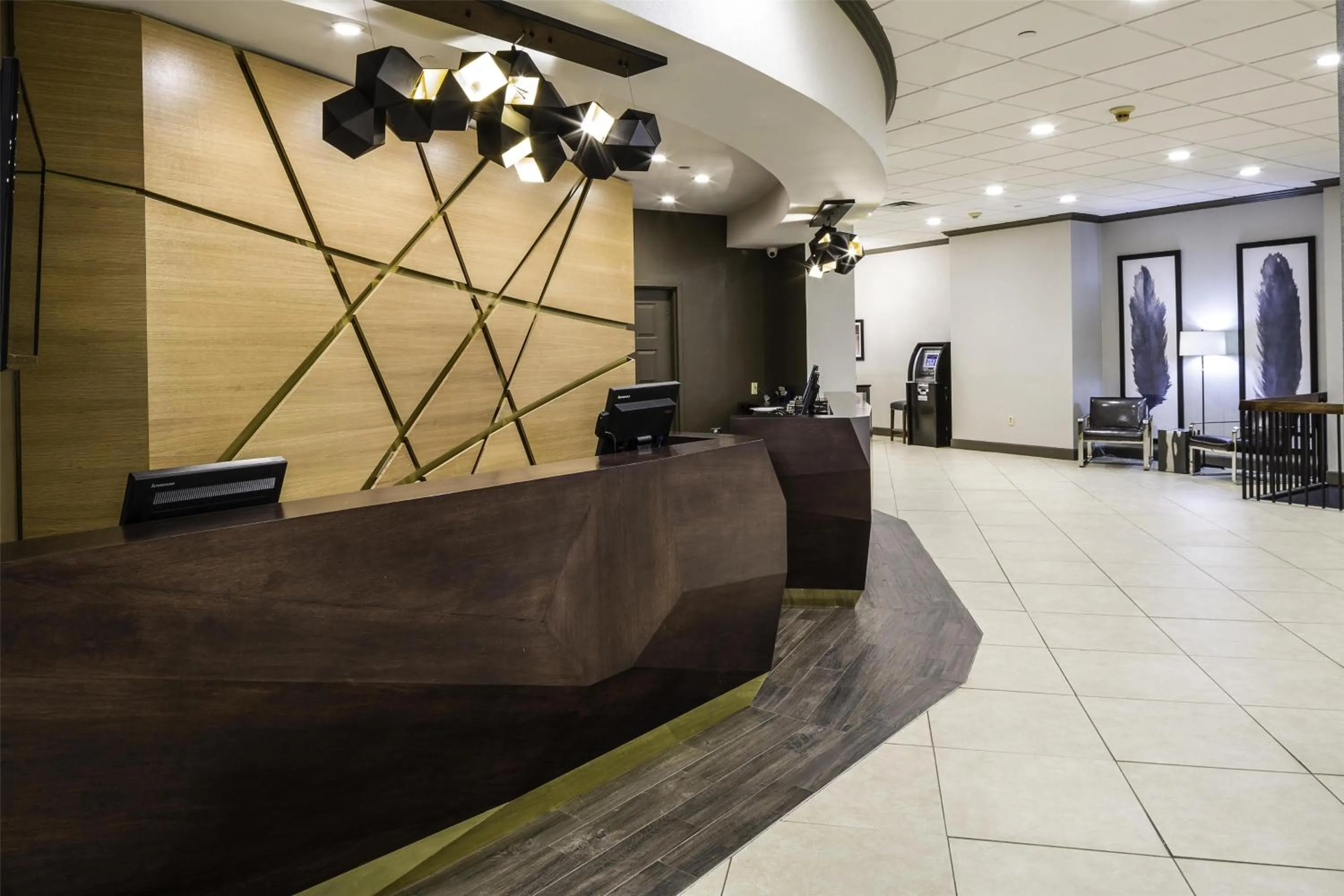 Lobby or reception in DoubleTree by Hilton Hotel Wilmington