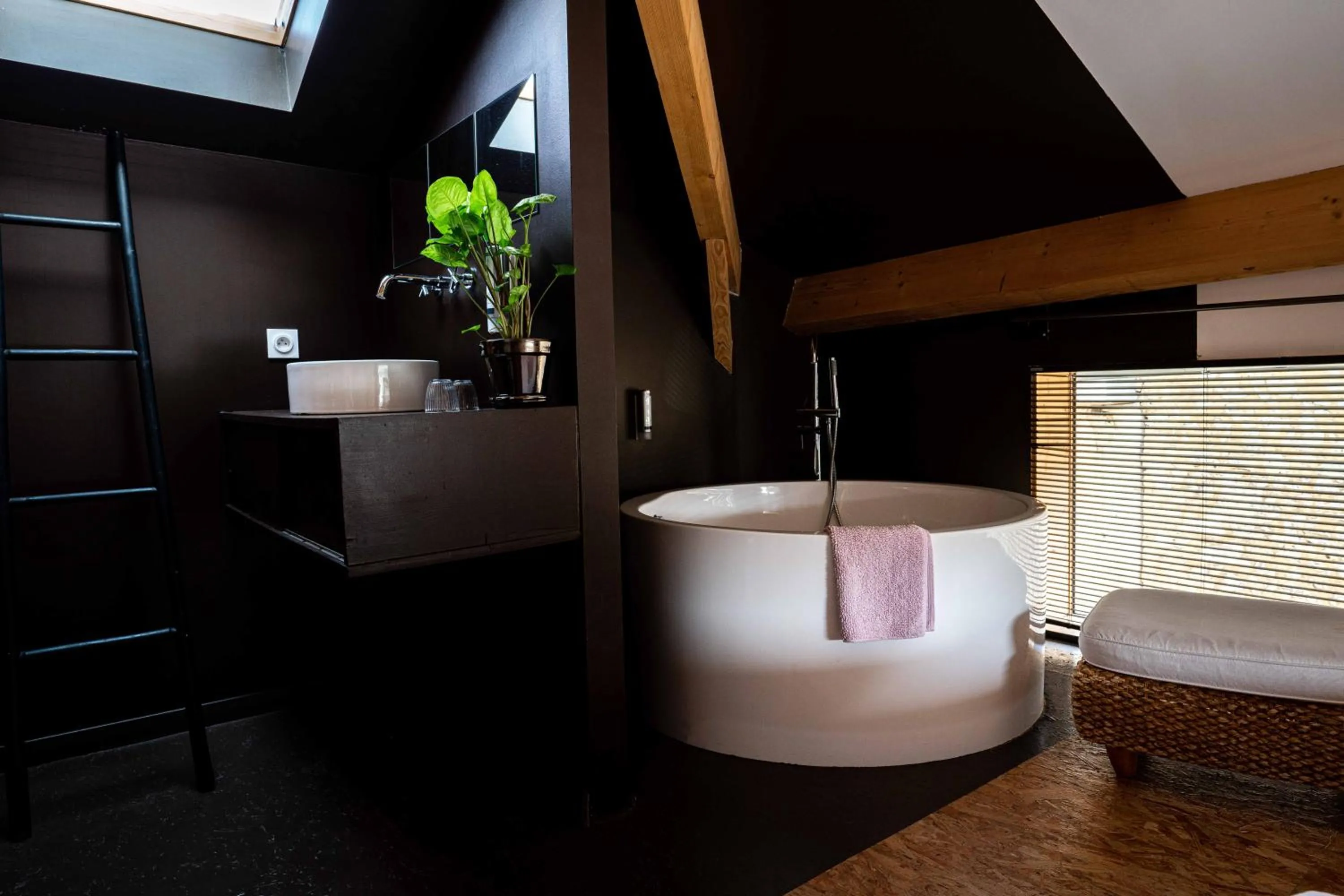Bath in La Métairie du Clos Saint Louis