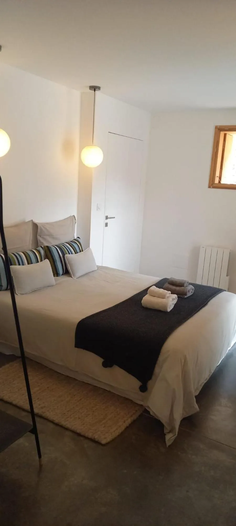 Photo of the whole room, Bed in La Métairie du Clos Saint Louis