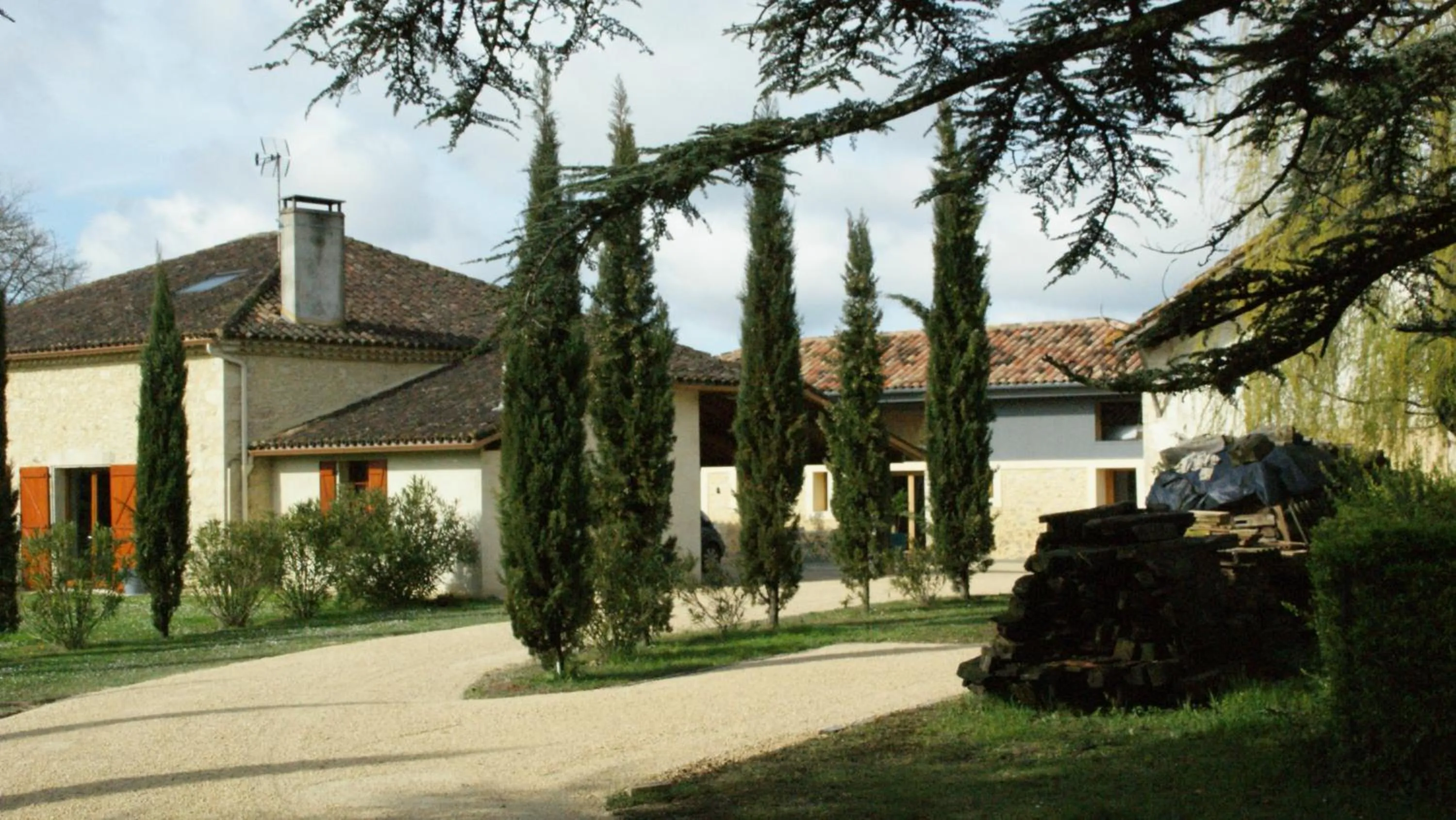 Facade/entrance in La Métairie du Clos Saint Louis