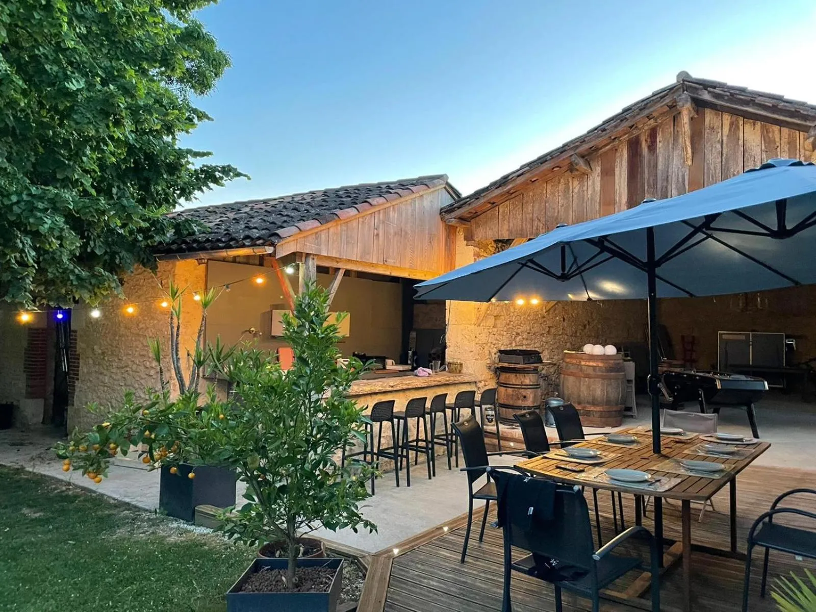 Patio in La Métairie du Clos Saint Louis