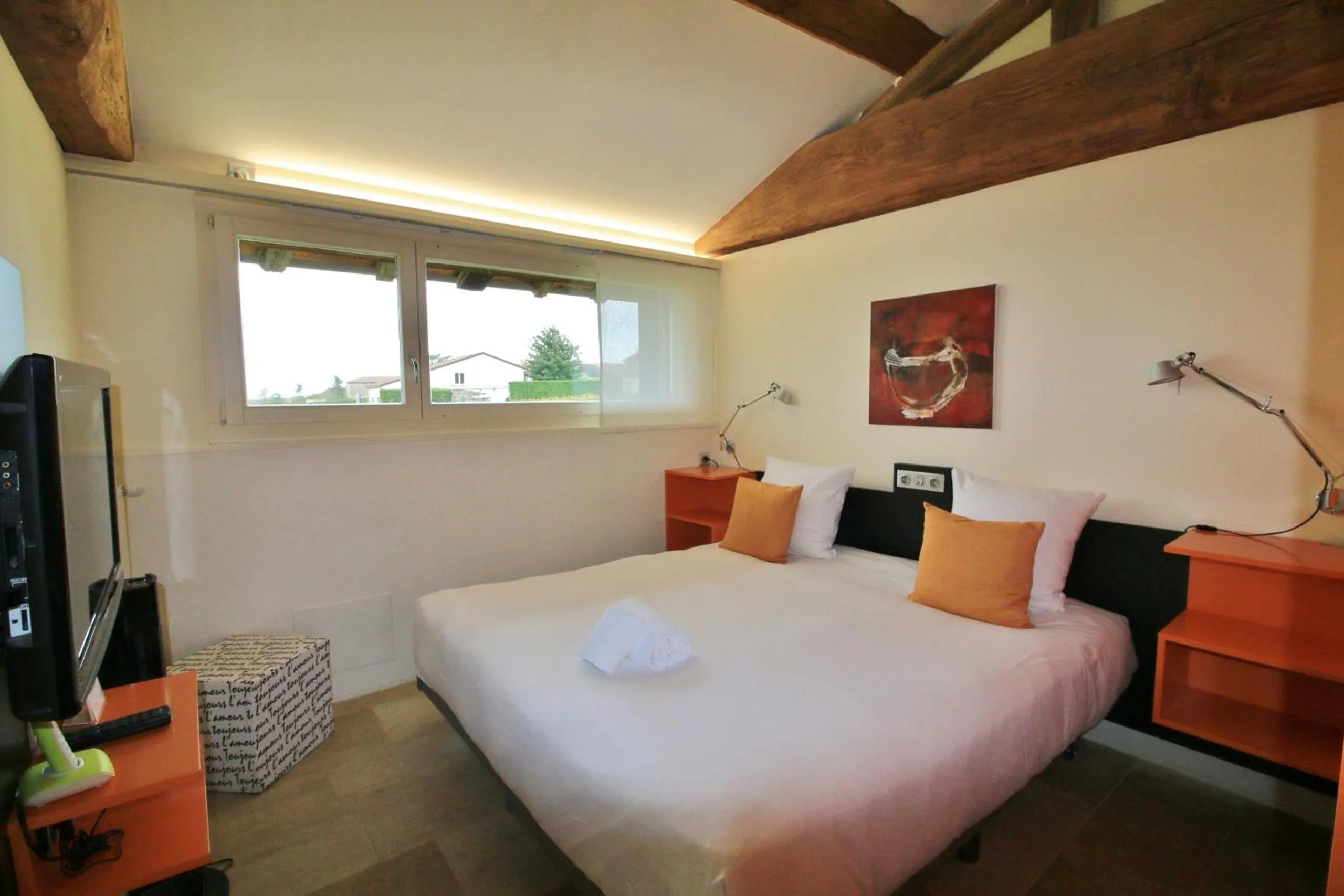 Shower, Bed in Teritoria le Château de Besseuil