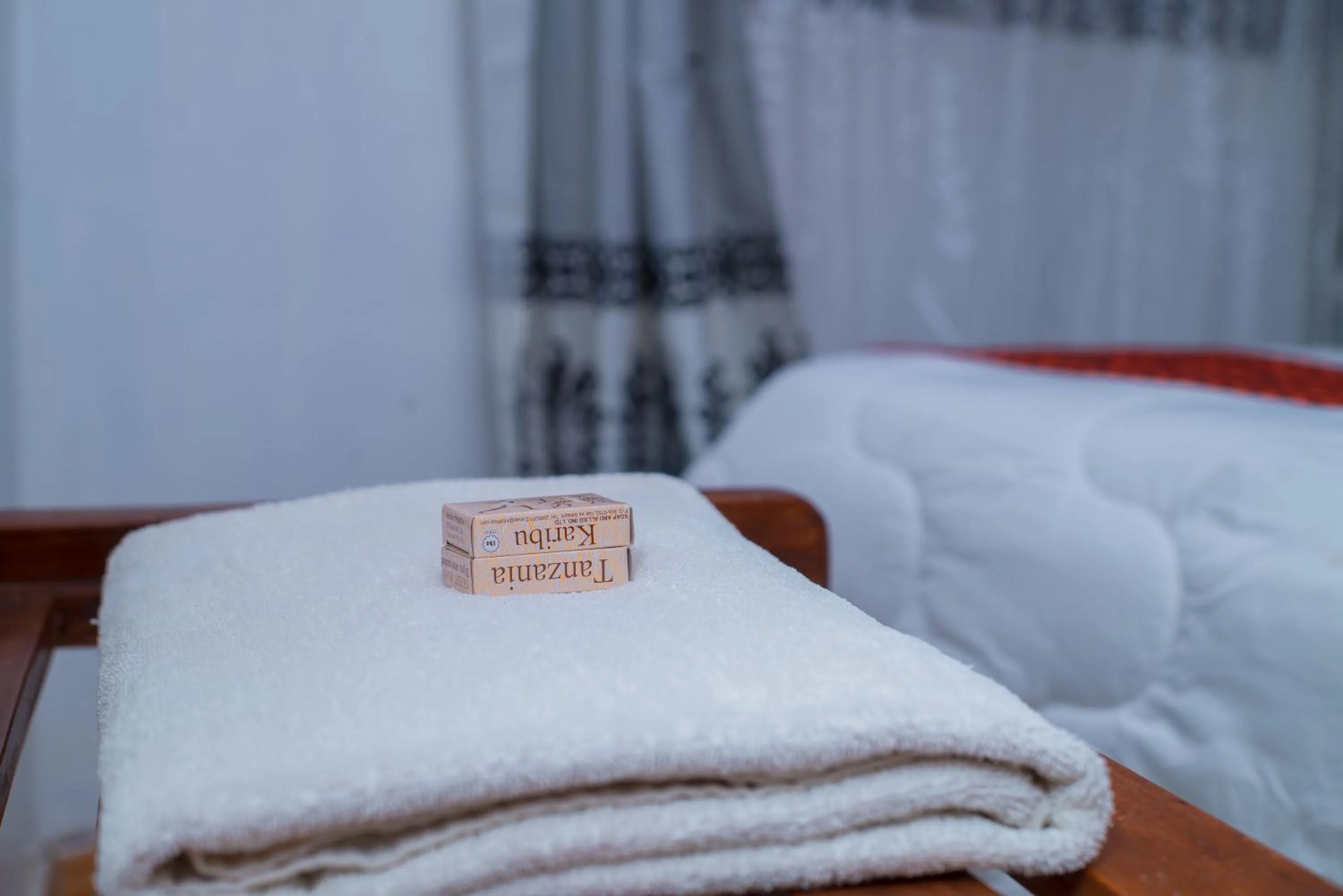 Bedroom, Bed in Arusha Giraffe Lodge