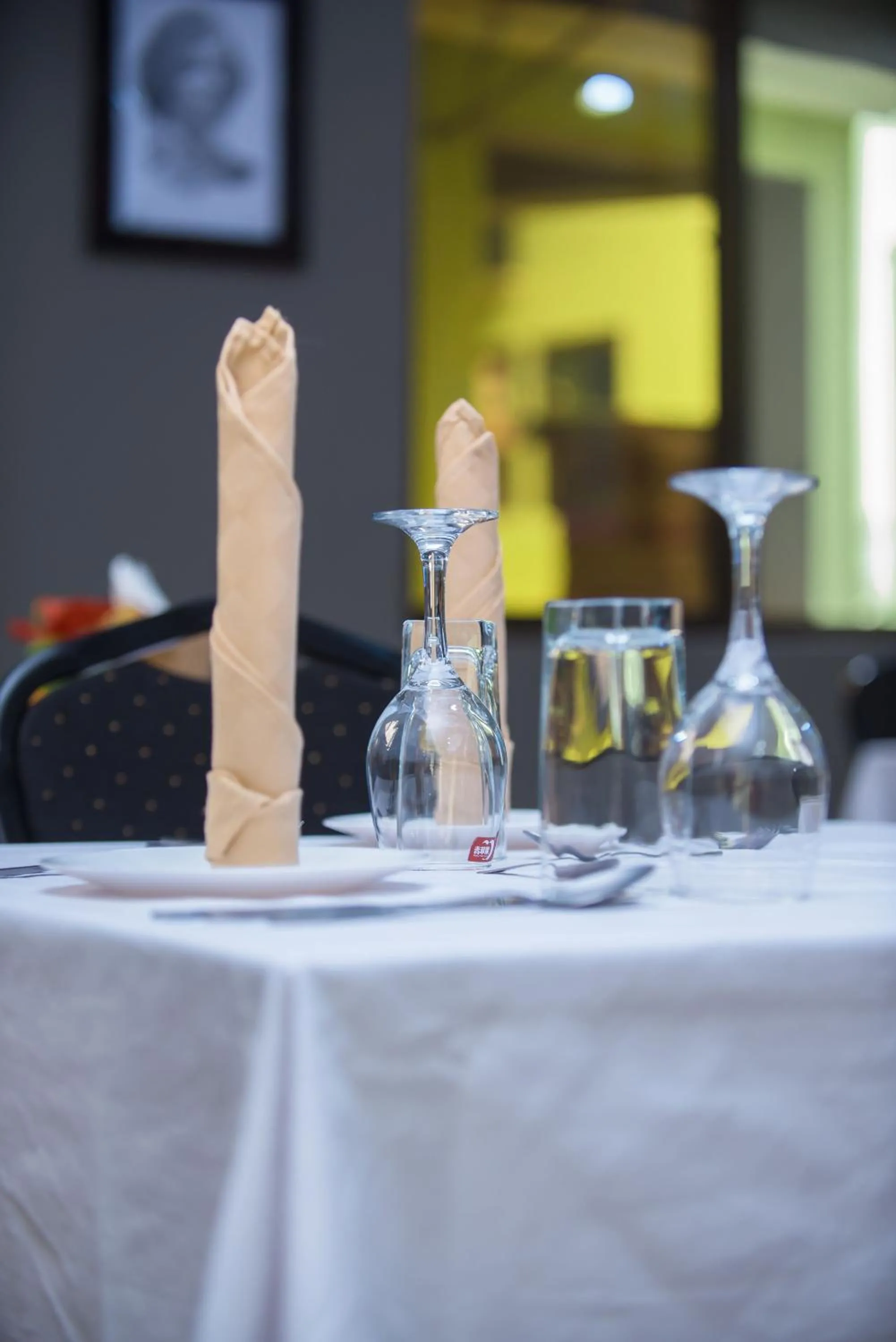 Restaurant/places to eat in Arusha Giraffe Lodge