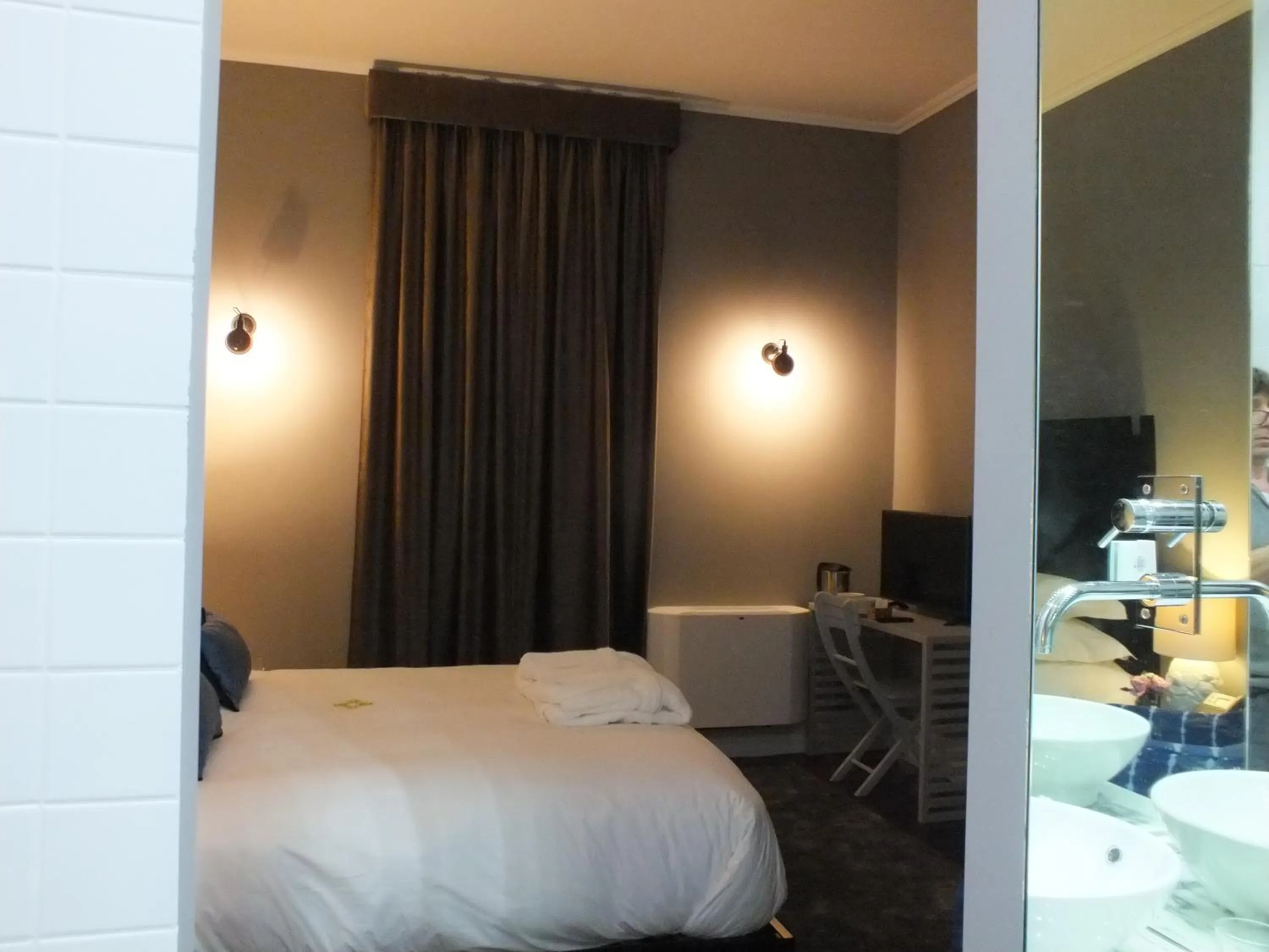 Photo of the whole room, Bed in Fonte Da Foz