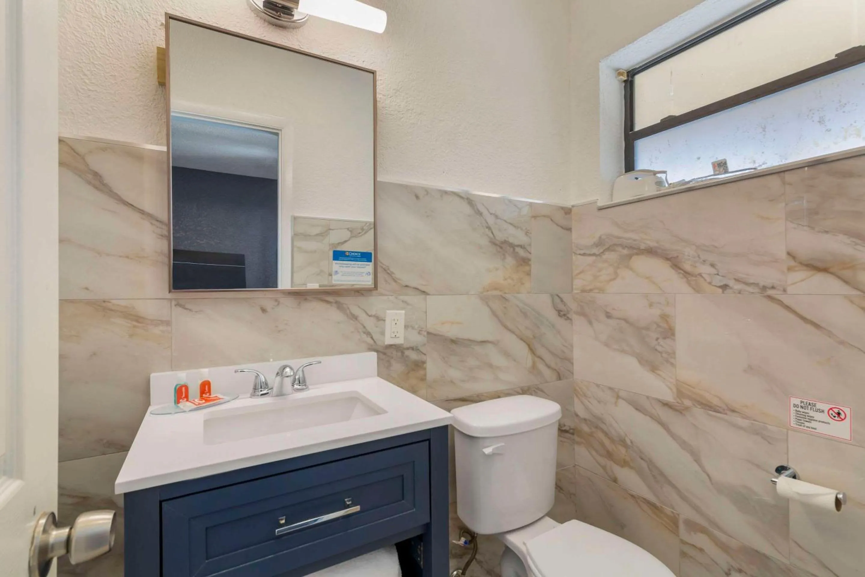 Bedroom in Fort Lauderdale Gardens Inn & Suites Ft Lauderdale International Airport