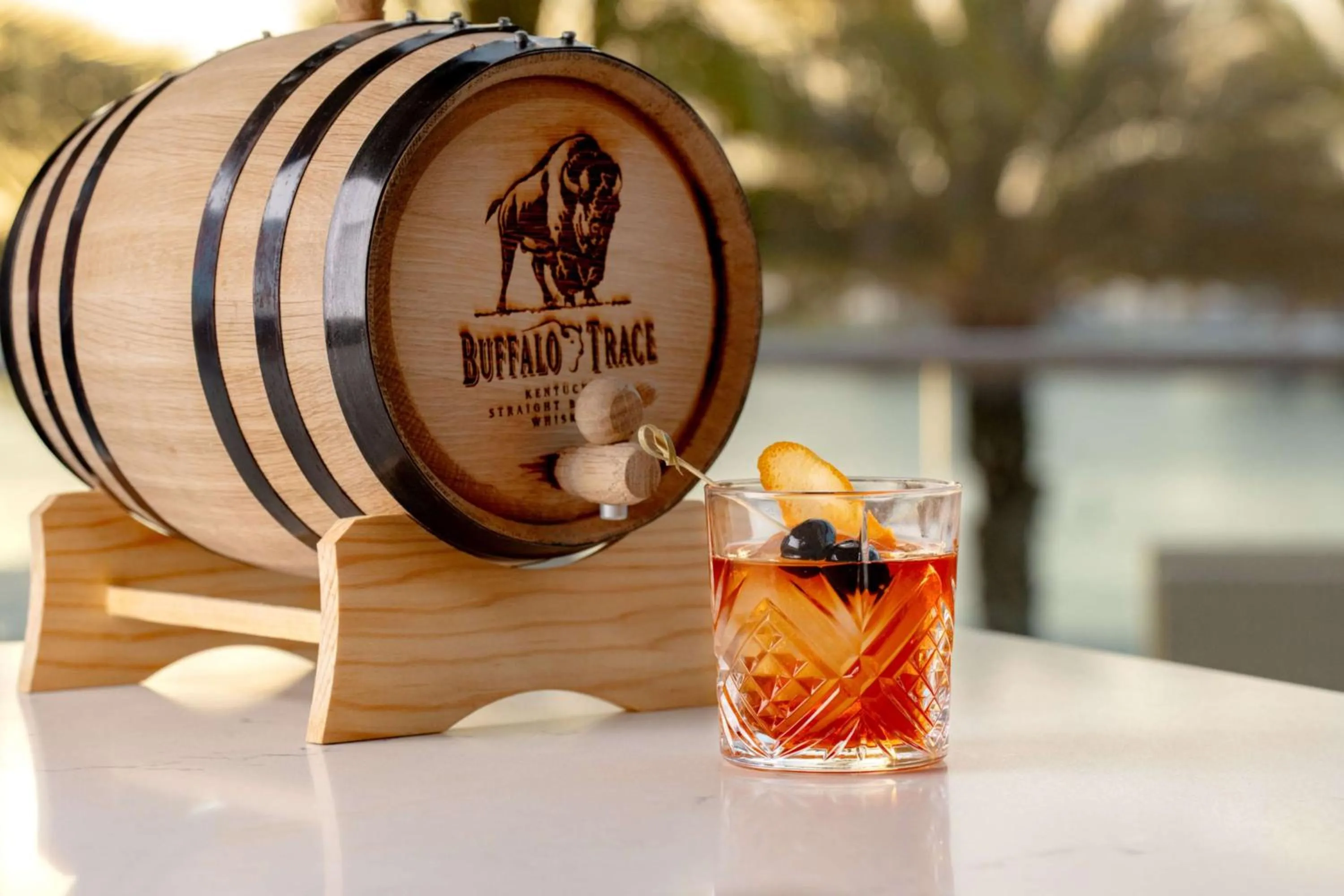 Lounge or bar in Hilton San Diego Bayfront