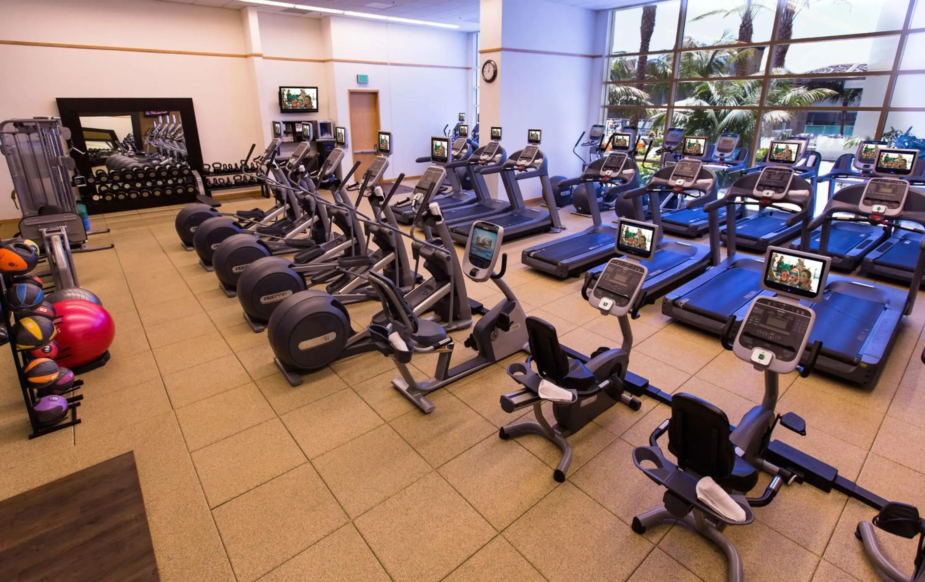 Fitness centre/facilities in Hilton San Diego Bayfront Fitness centre/facilities in Hilton San Diego Bayfront