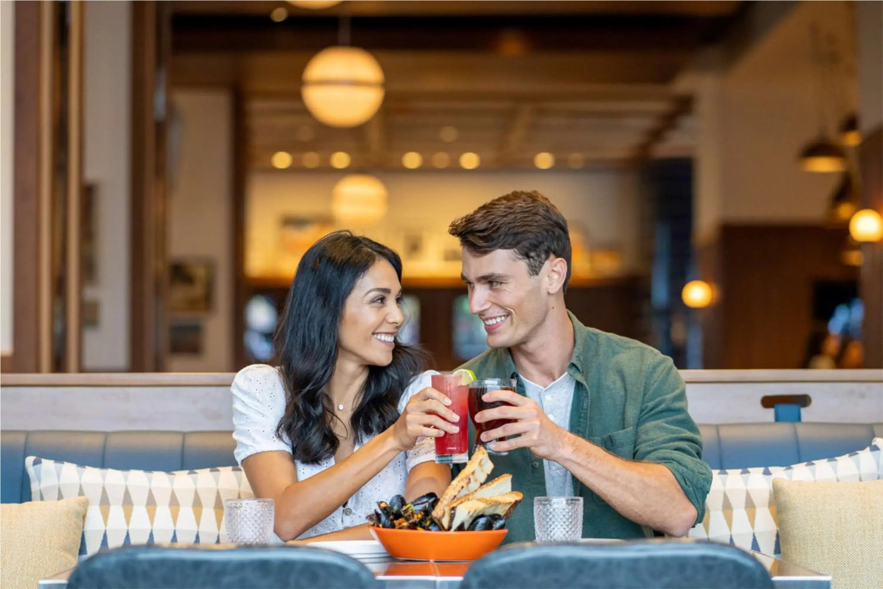 Restaurant/places to eat in Hilton San Diego Bayfront Restaurant/places to eat in Hilton San Diego Bayfront