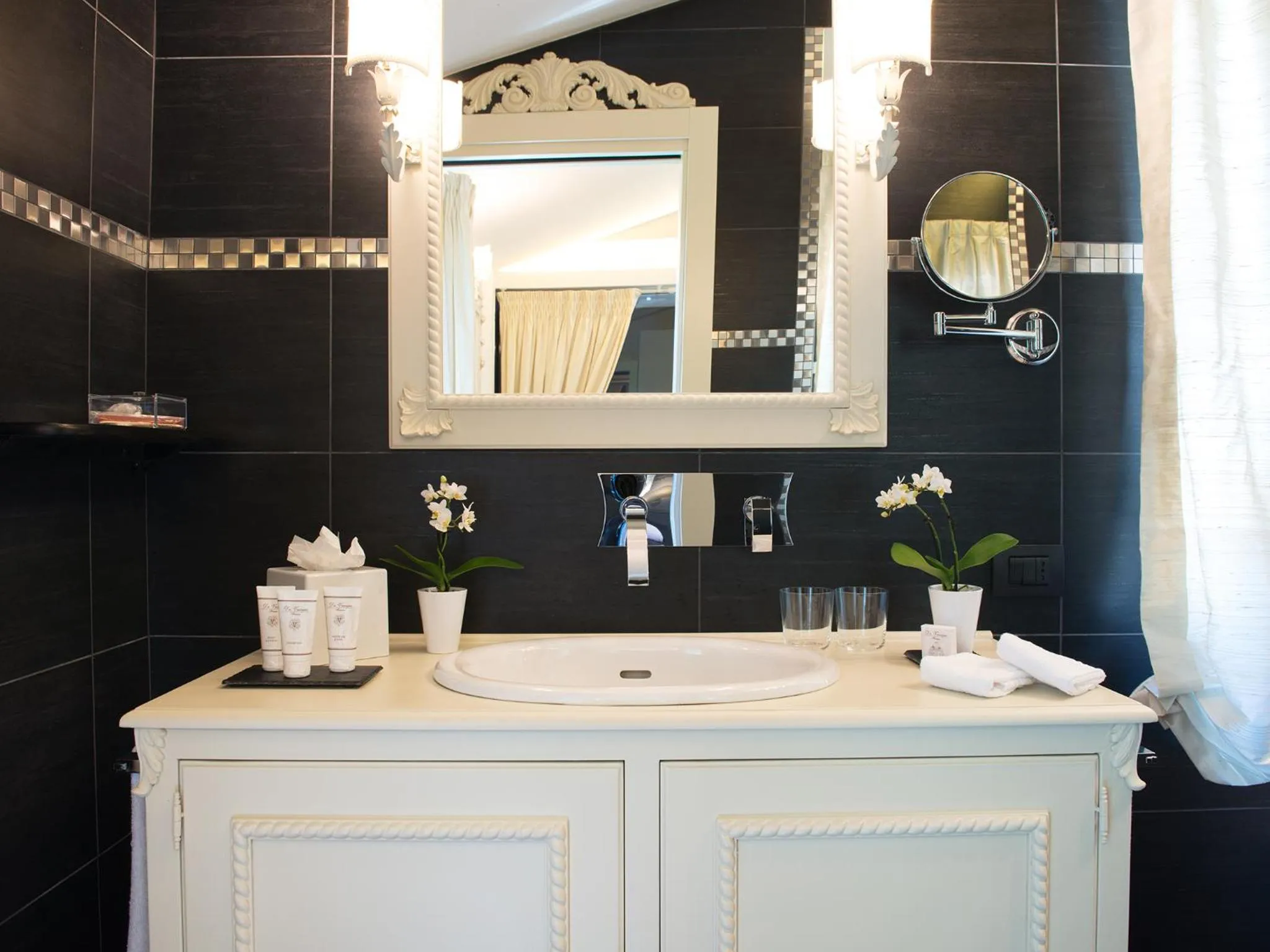 Shower in Relais Sassa al Sole