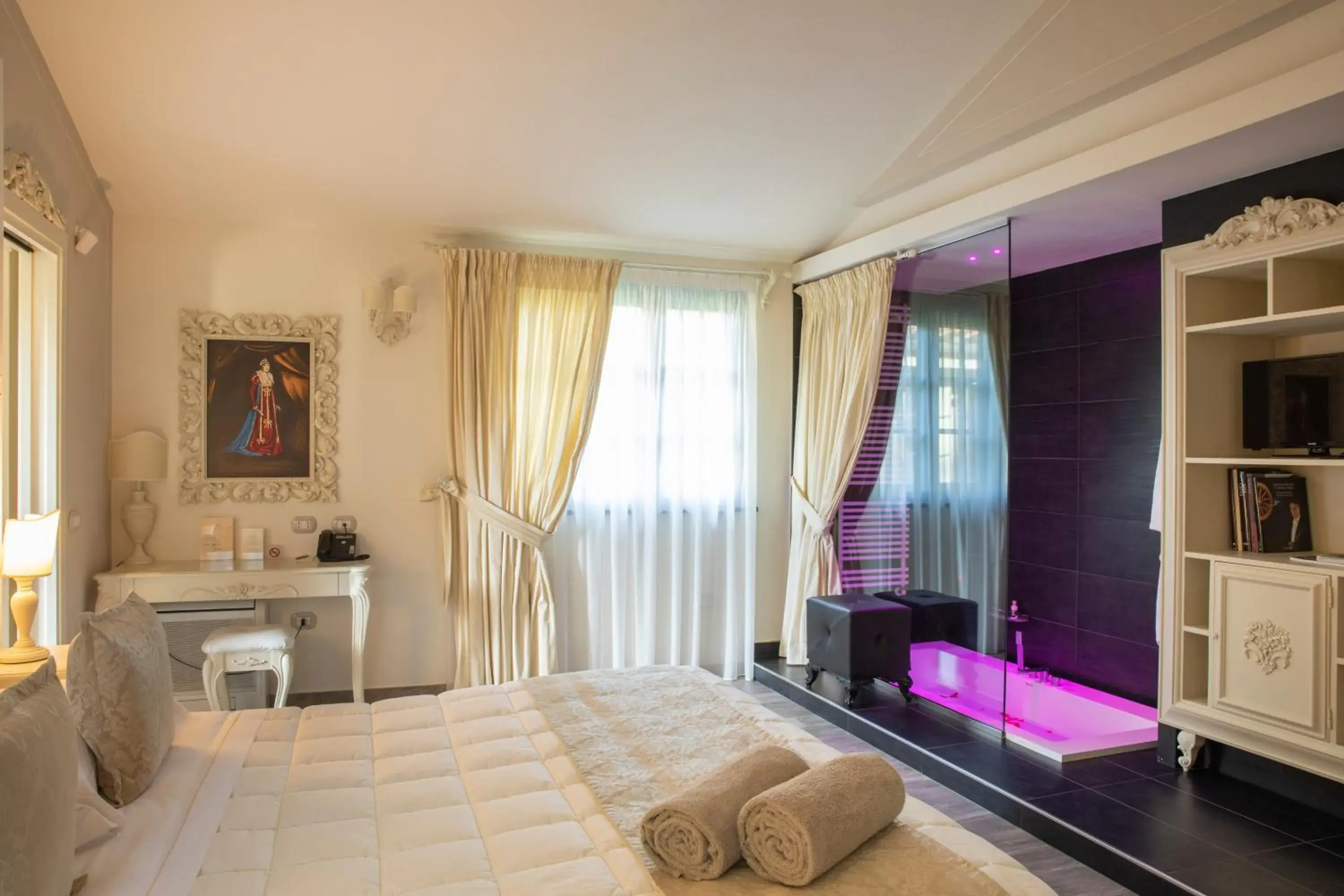 Deluxe Suite with Spa Bath in Relais Sassa al Sole Deluxe Suite with Spa Bath in Relais Sassa al Sole