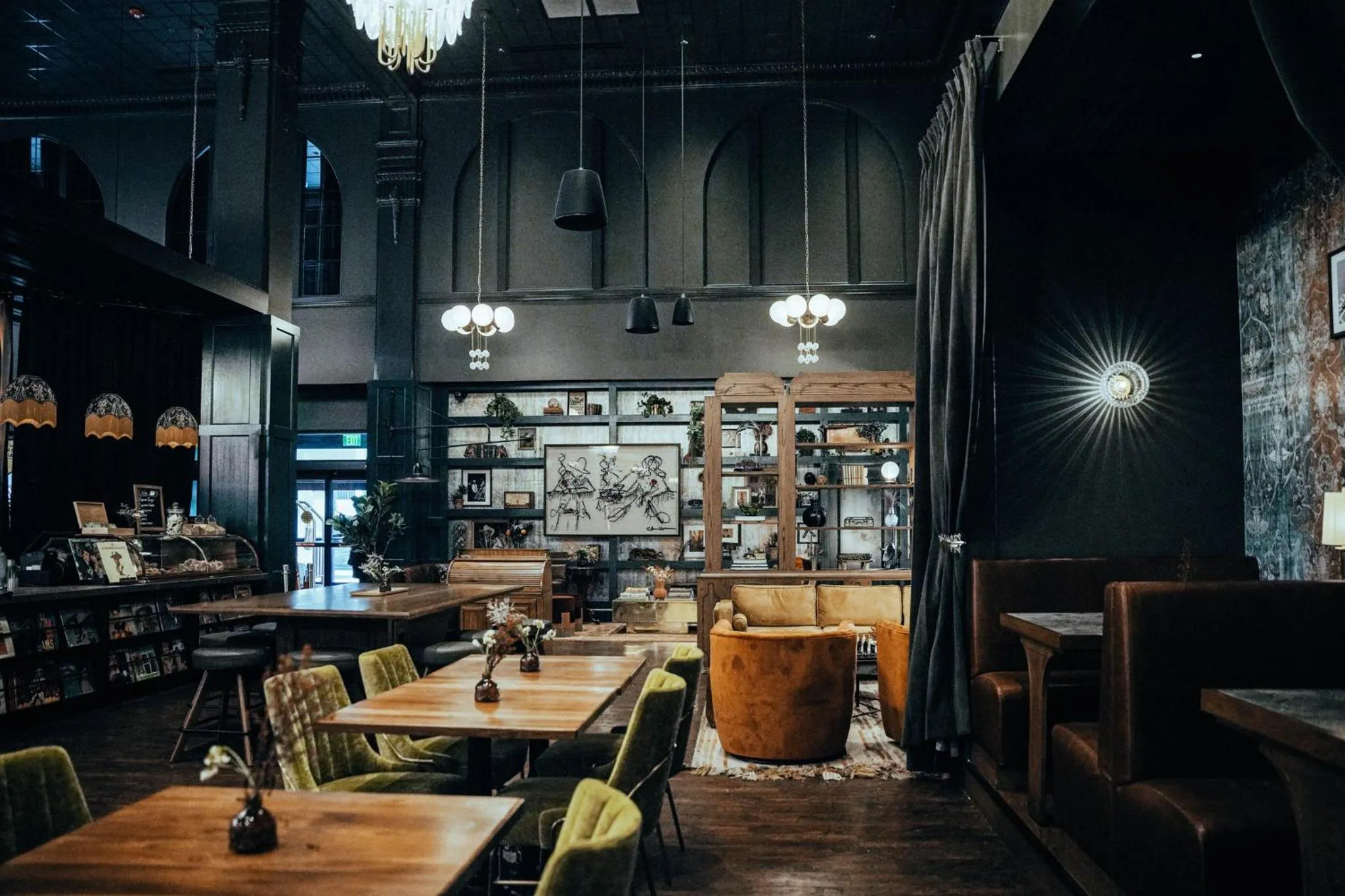 Property building in Hotel Indigo Nashville - The Countrypolitan