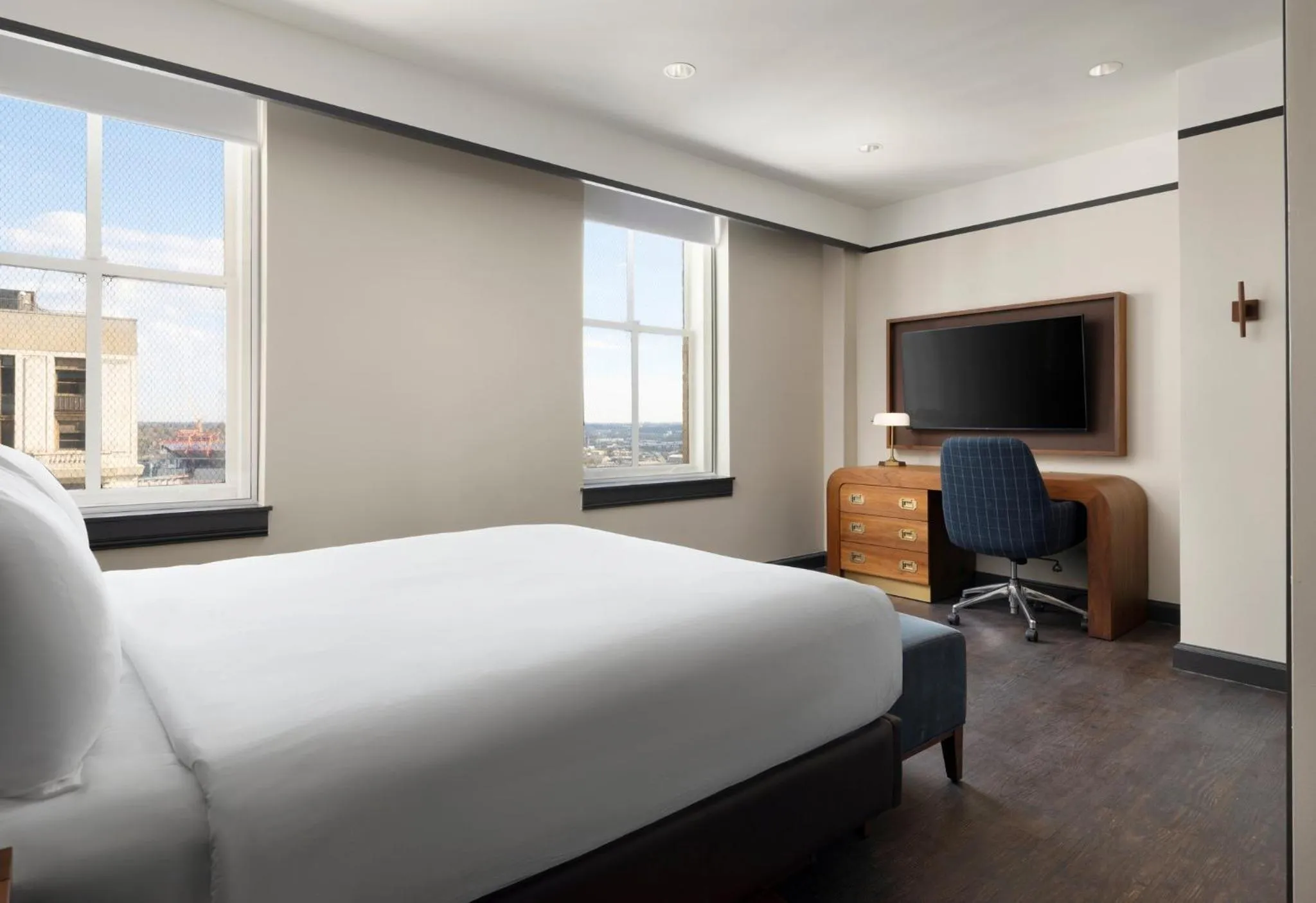 Photo of the whole room, Bed in Hotel Indigo Nashville - The Countrypolitan