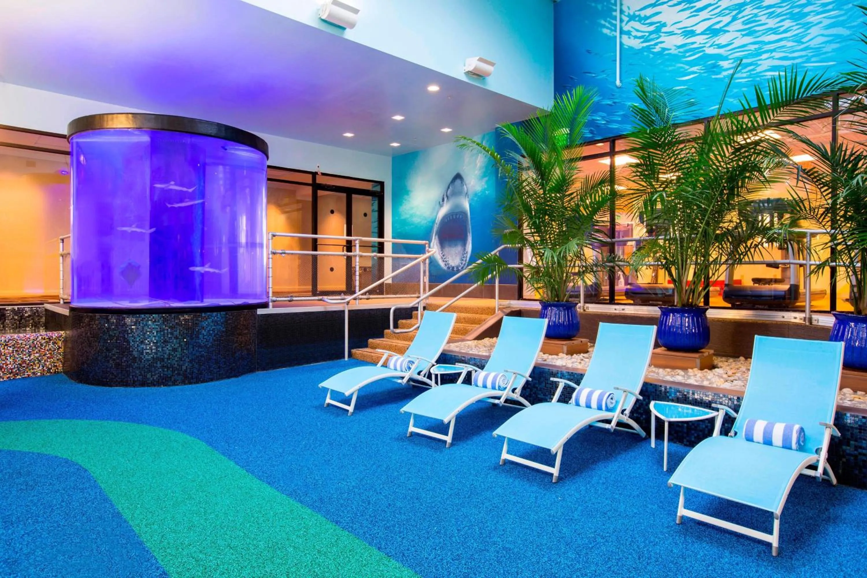 Swimming pool in Sheraton Niagara Falls