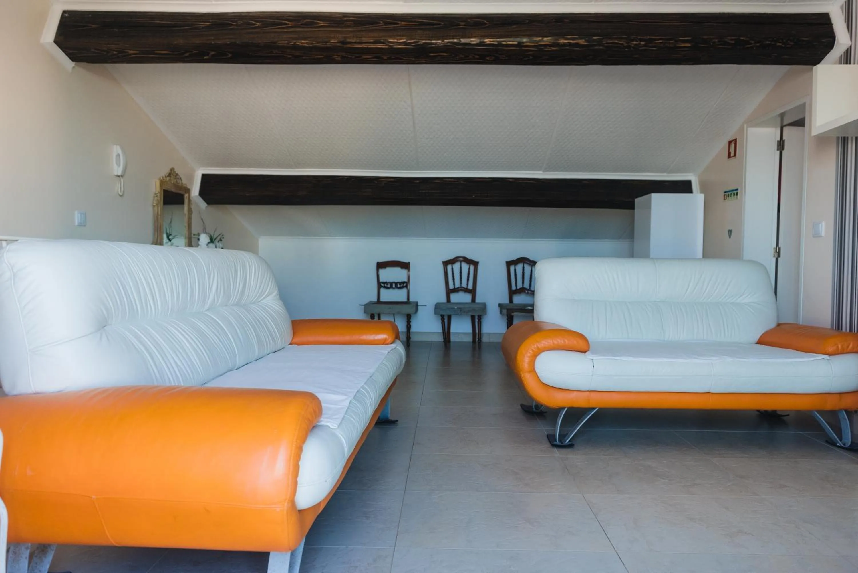 Living room in Flor do Mar House