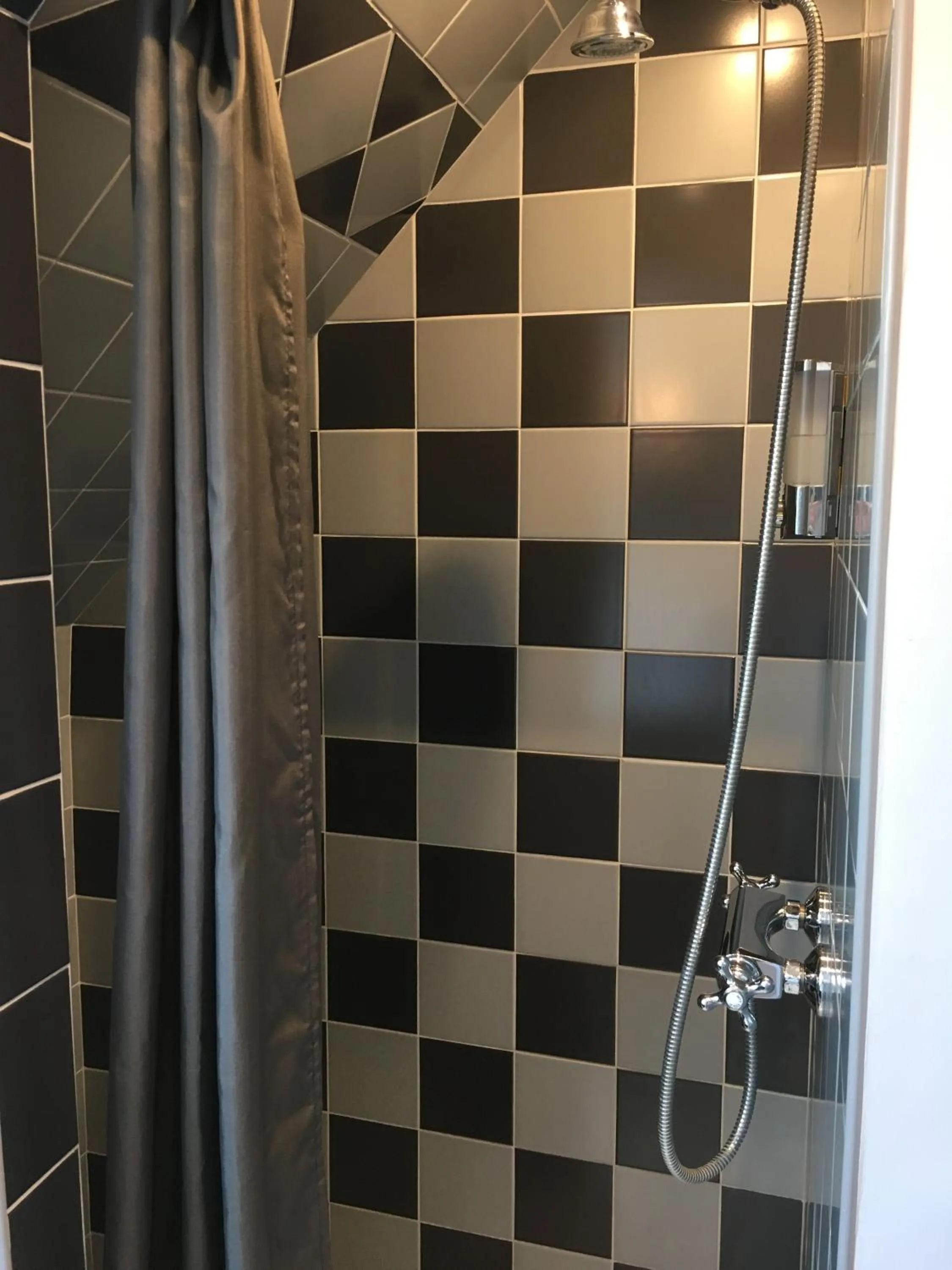 Bathroom in Paardenhof Guesthouse