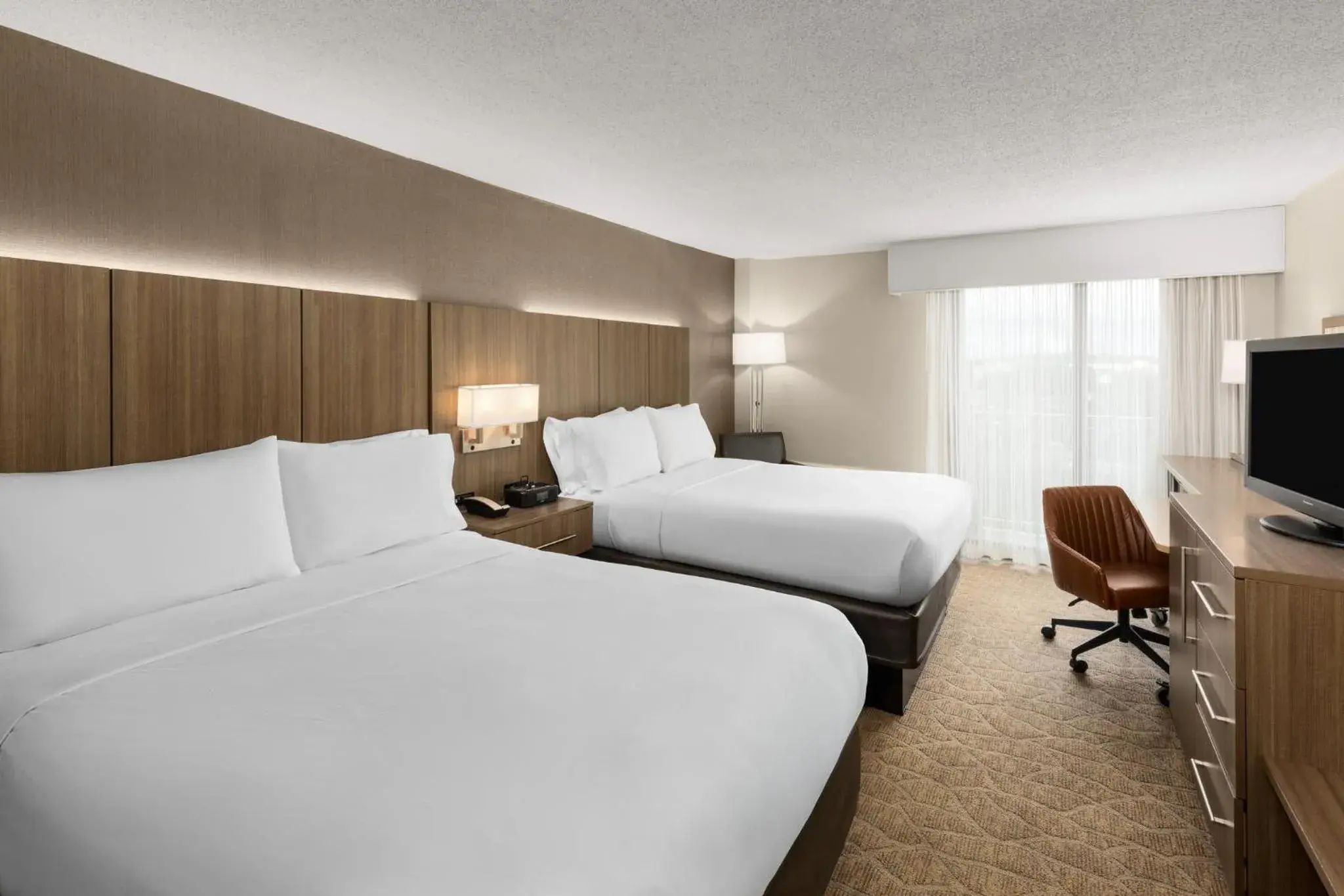 Standard Room with Two Queen Beds in Holiday Inn Nashville - Vanderbilt - Dwtn by IHG Standard Room with Two Queen Beds in Holiday Inn Nashville - Vanderbilt - Dwtn by IHG