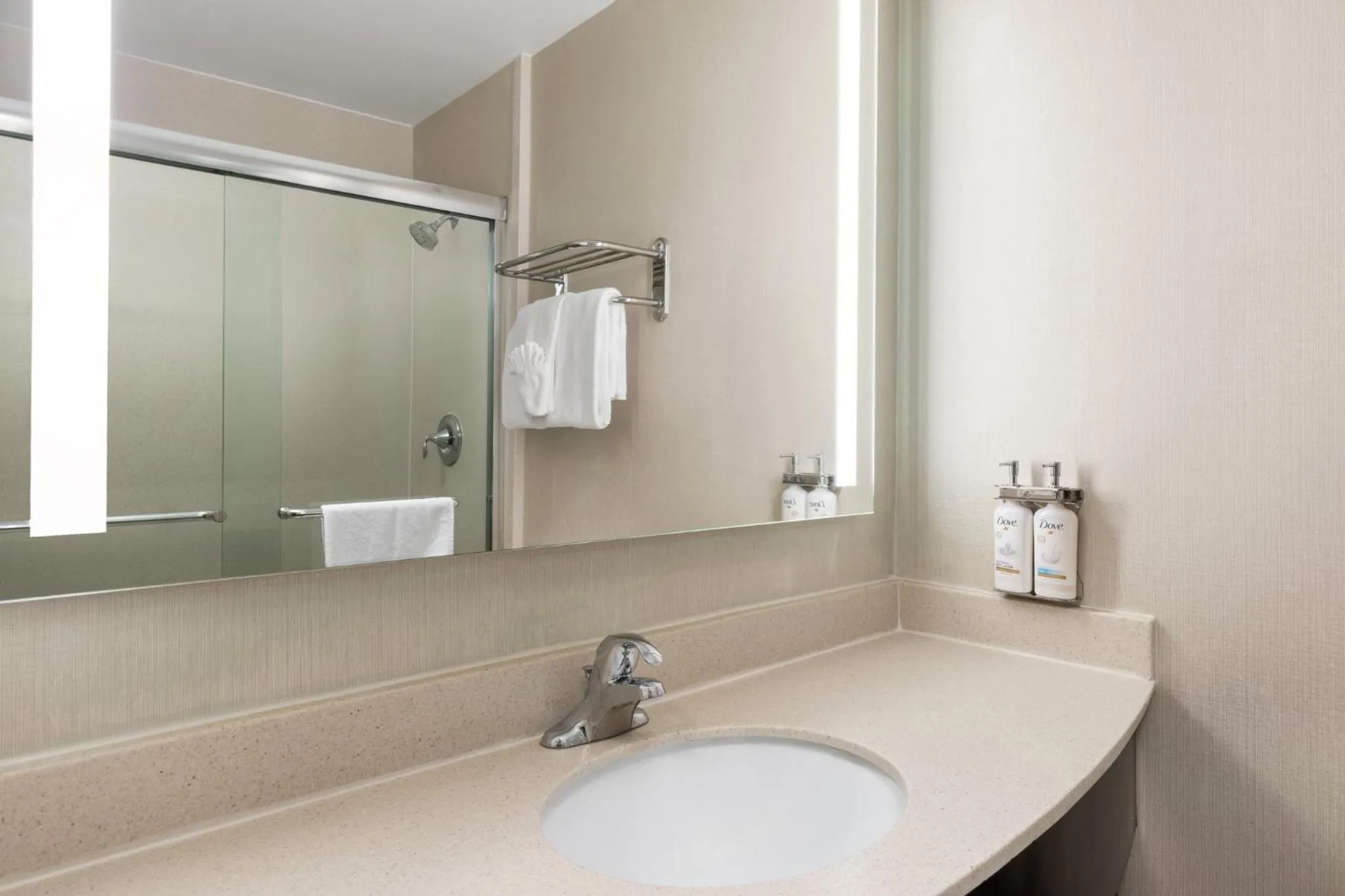 Bathroom in Holiday Inn Nashville - Vanderbilt - Dwtn by IHG
