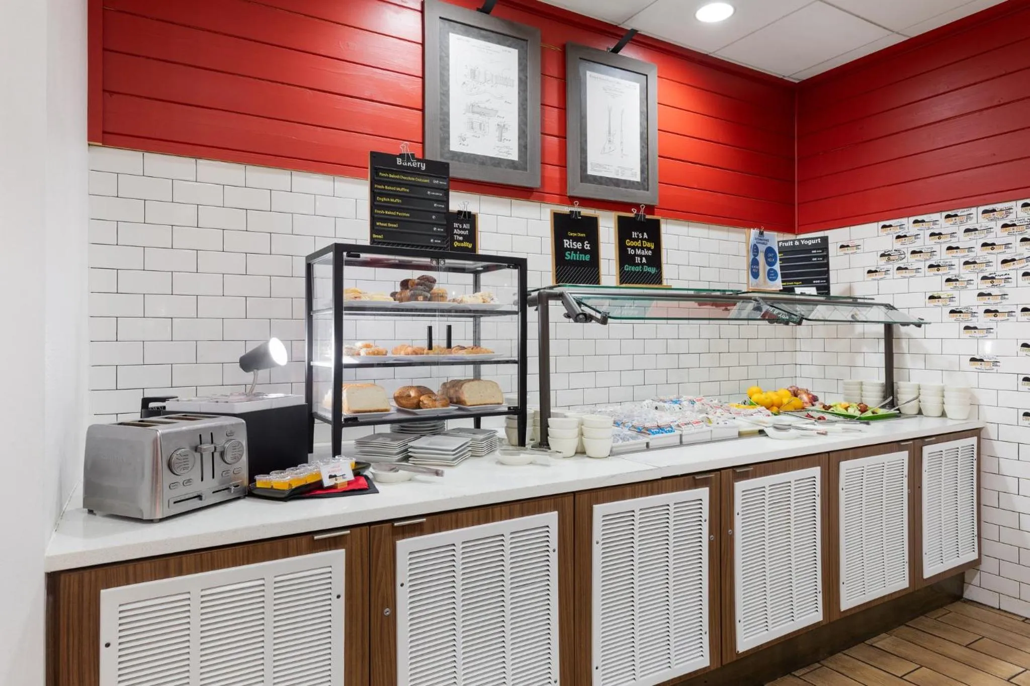 Breakfast in Holiday Inn Nashville - Vanderbilt - Dwtn by IHG