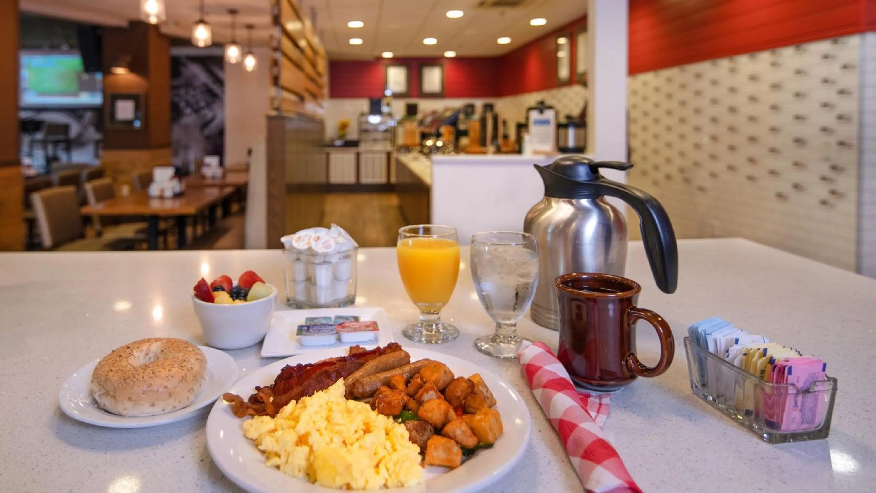 Breakfast in Holiday Inn Nashville - Vanderbilt - Dwtn by IHG