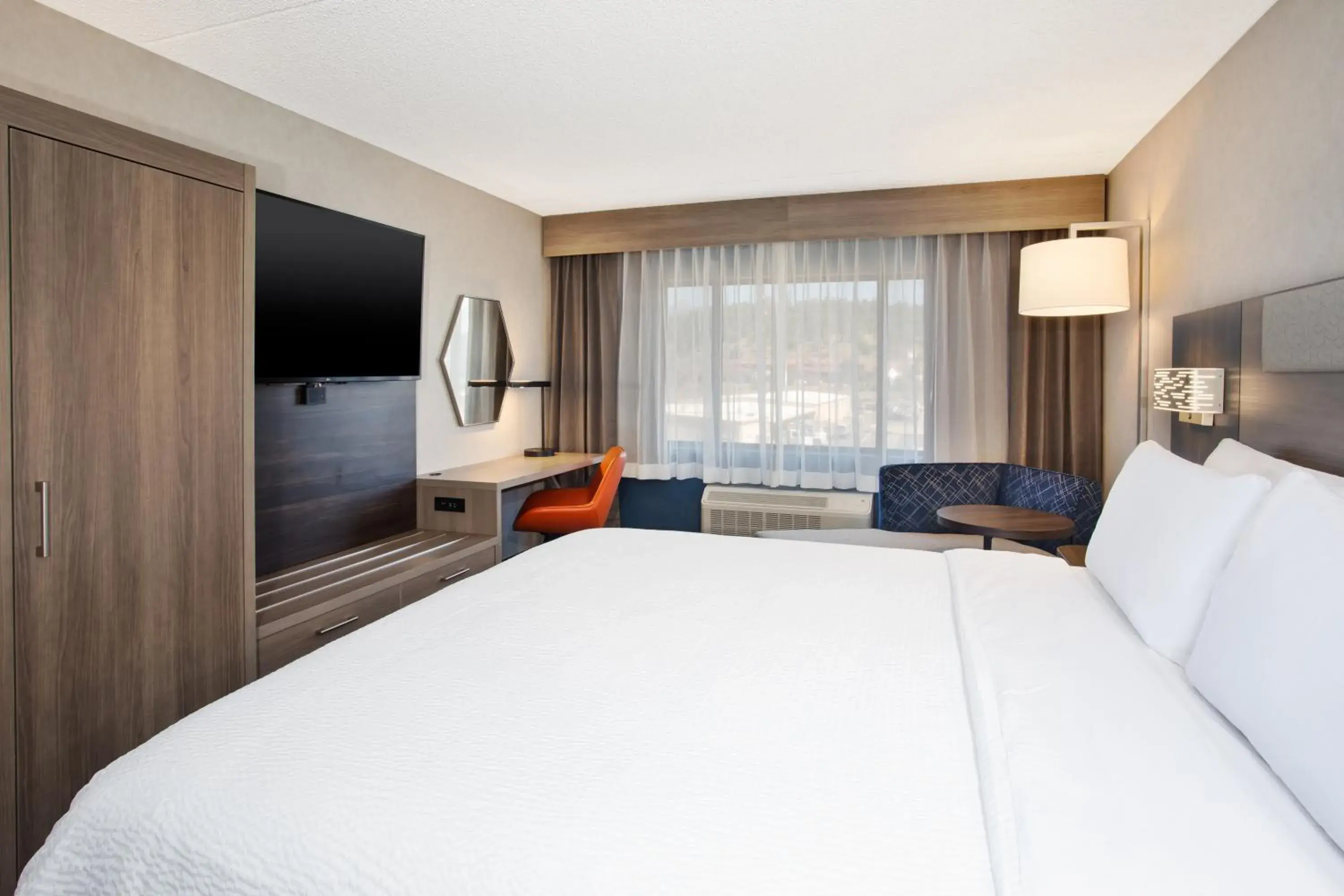 Bedroom, Bed in Holiday Inn Express Flagstaff by IHG Bedroom, Bed in Holiday Inn Express Flagstaff by IHG