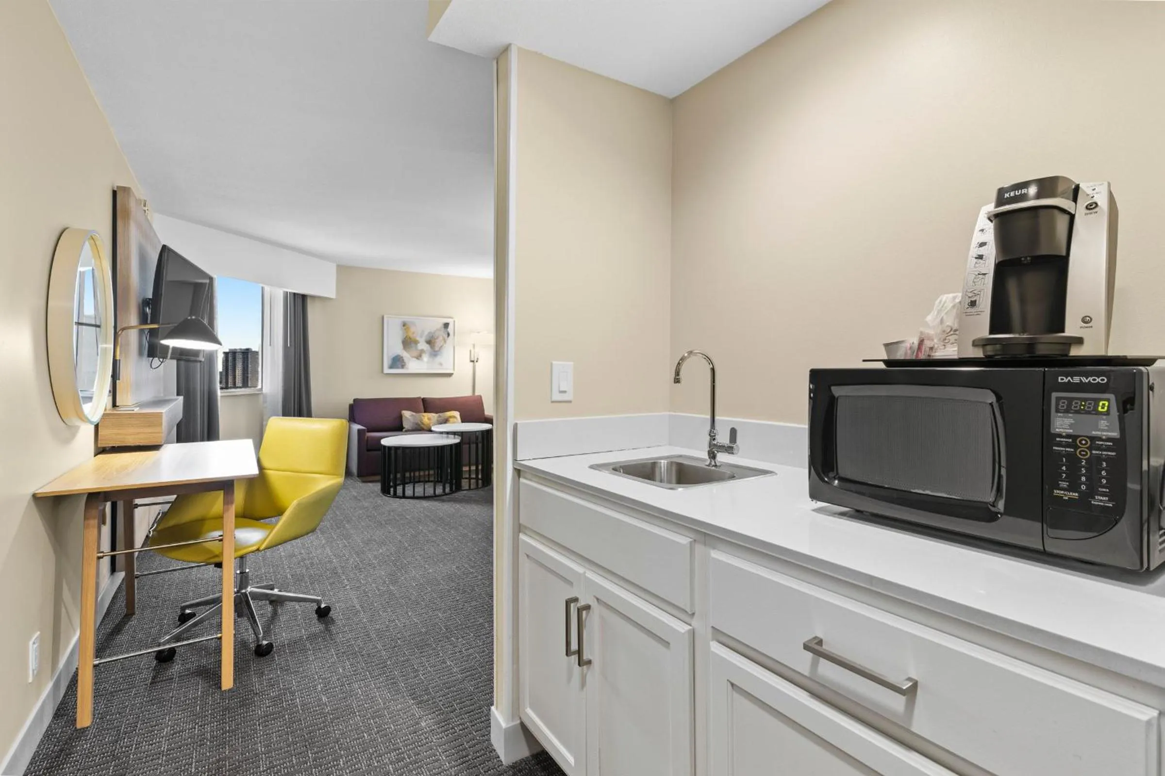 Photo of the whole room in Crowne Plaza Houston Med Ctr-Galleria Area by IHG