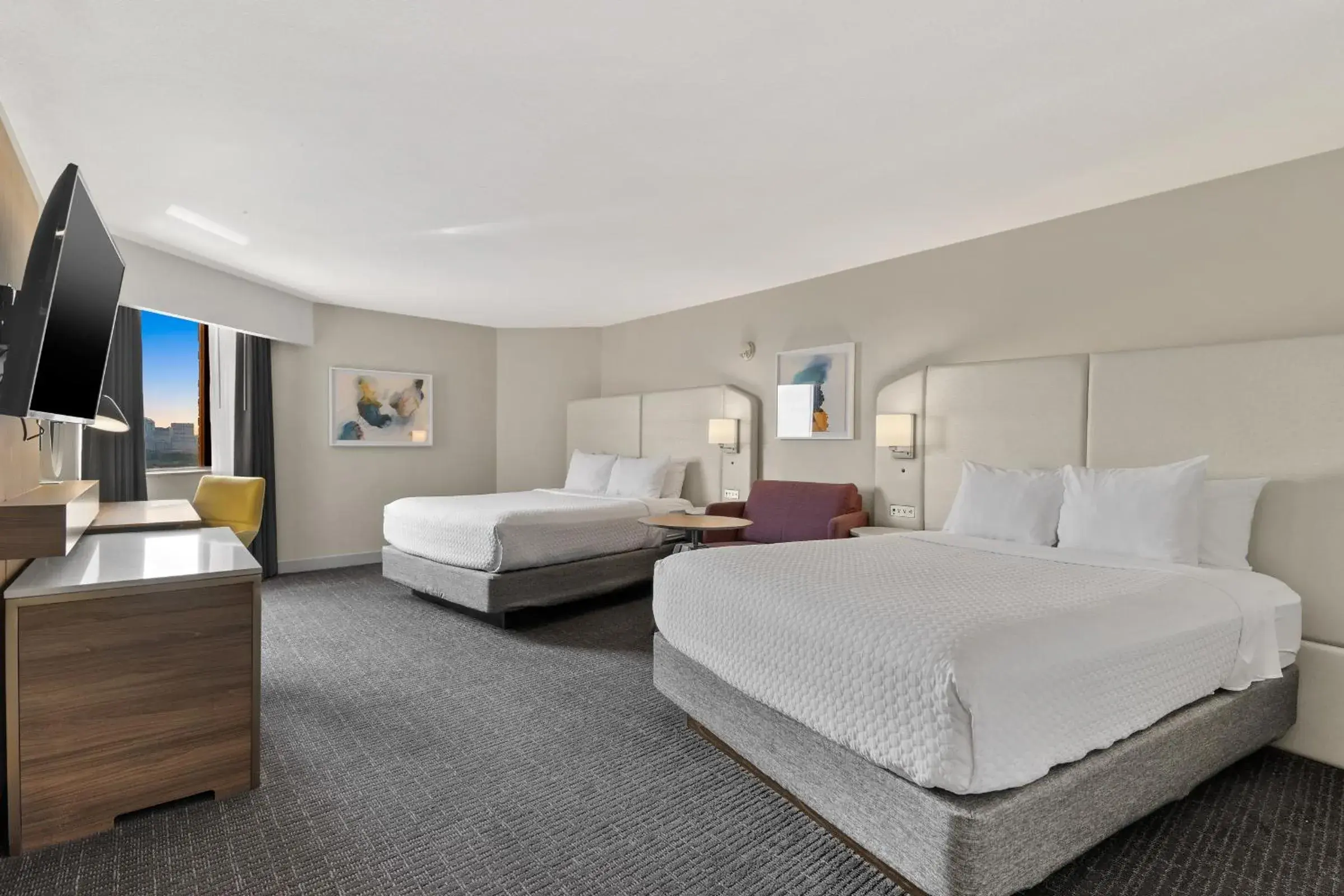 Bedroom, Bed in Crowne Plaza Houston Med Ctr-Galleria Area by IHG Bedroom, Bed in Crowne Plaza Houston Med Ctr-Galleria Area by IHG