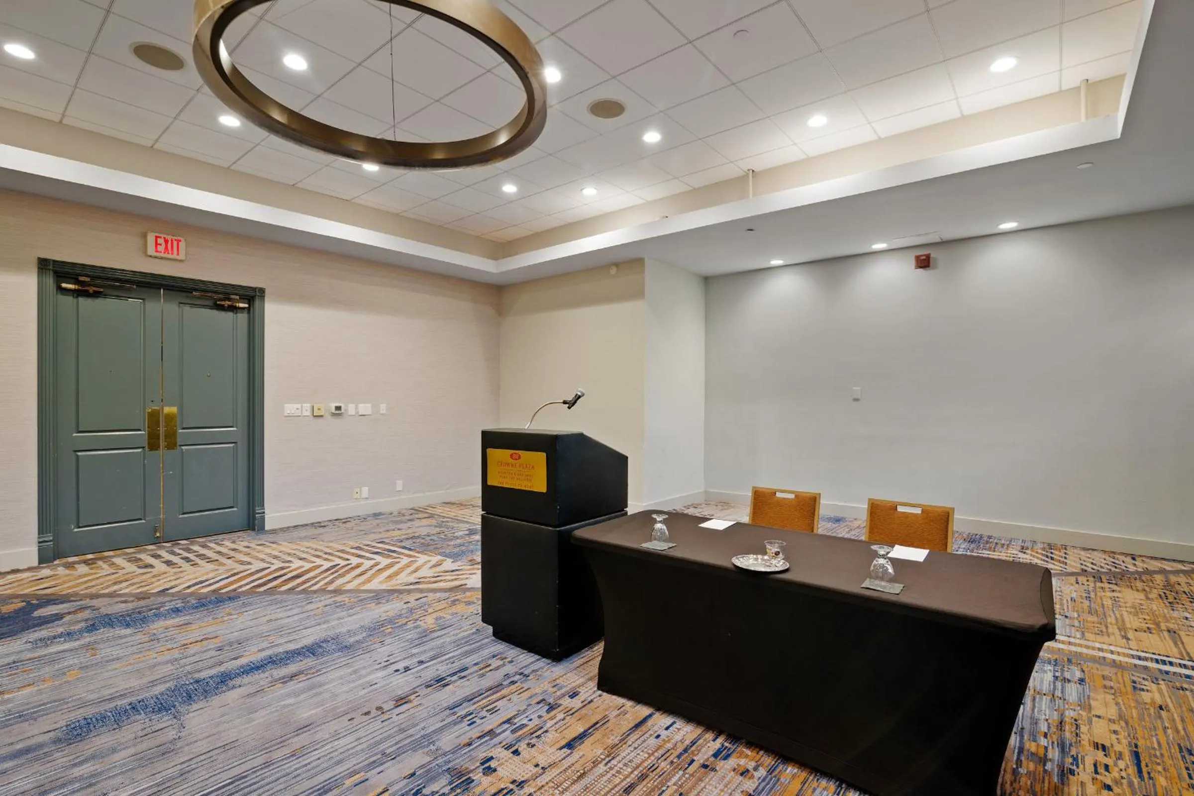 Meeting/conference room in Crowne Plaza Houston Med Ctr-Galleria Area by IHG