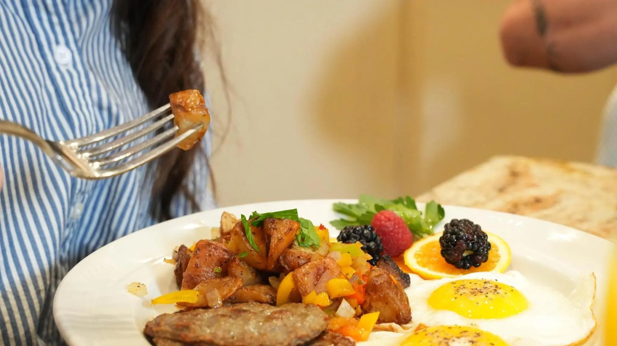 Restaurant/places to eat in Crowne Plaza Houston Med Ctr-Galleria Area by IHG