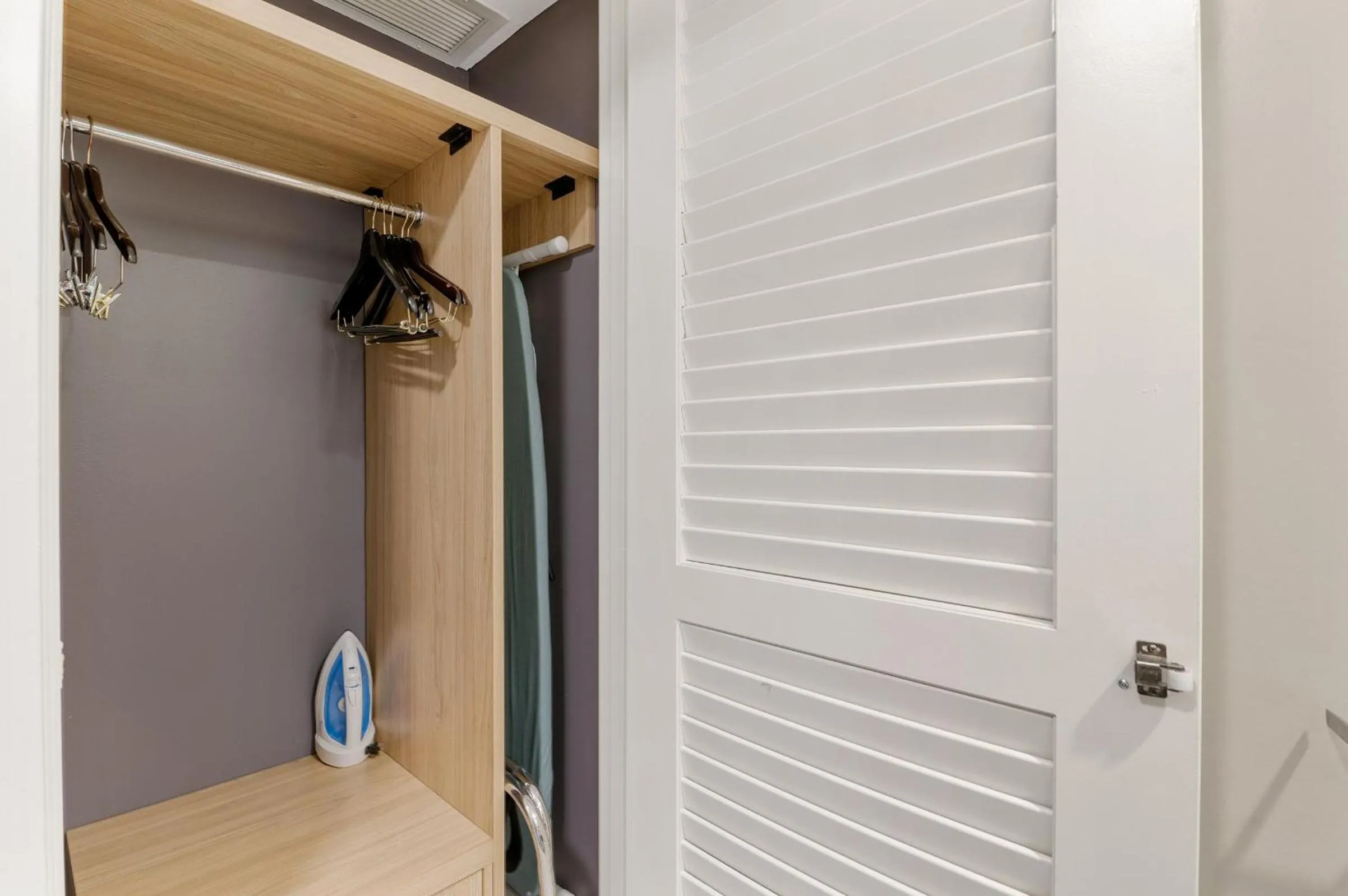 Photo of the whole room in Crowne Plaza Houston Med Ctr-Galleria Area by IHG