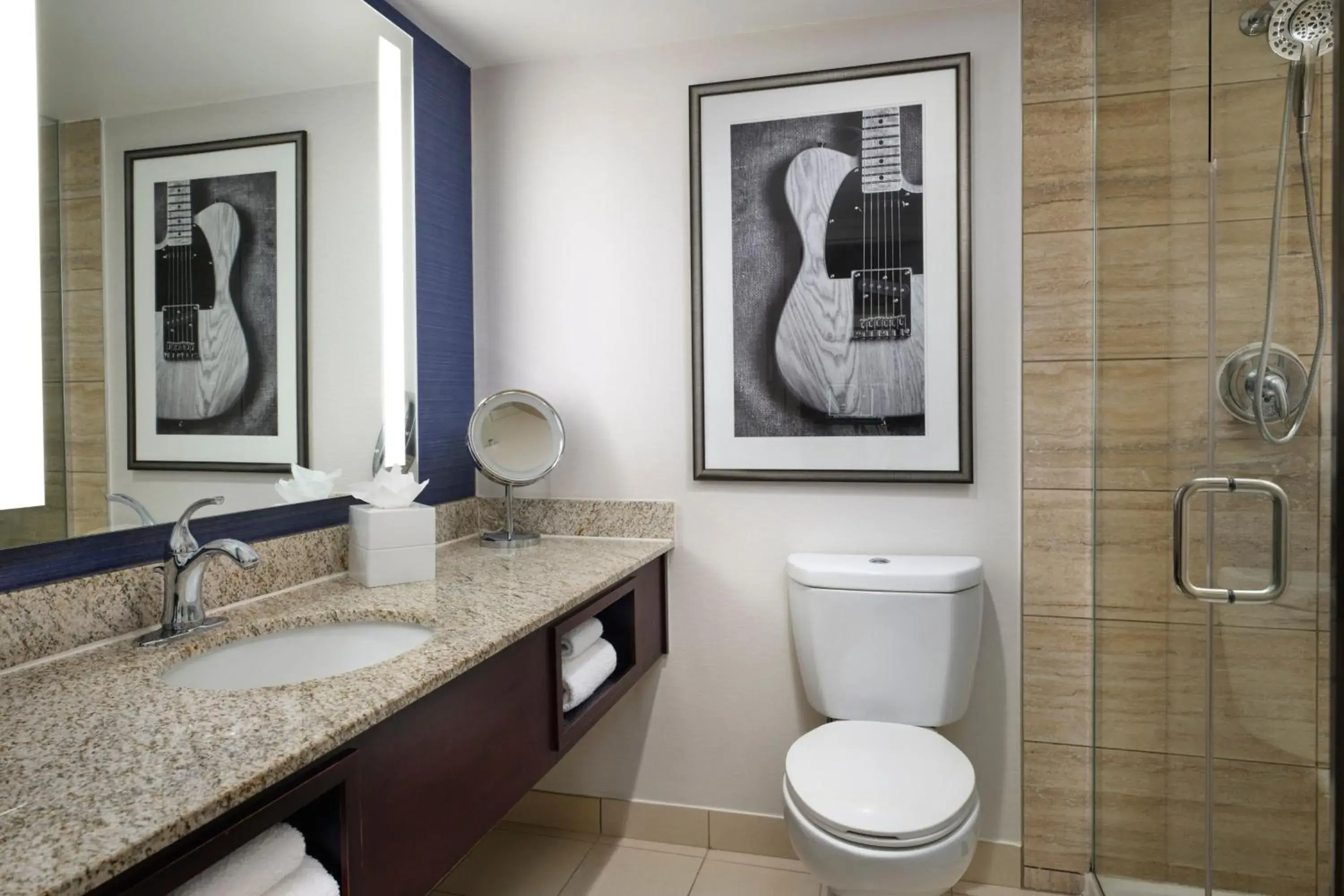 Bathroom in Hilton Nashville Airport Bathroom in Hilton Nashville Airport