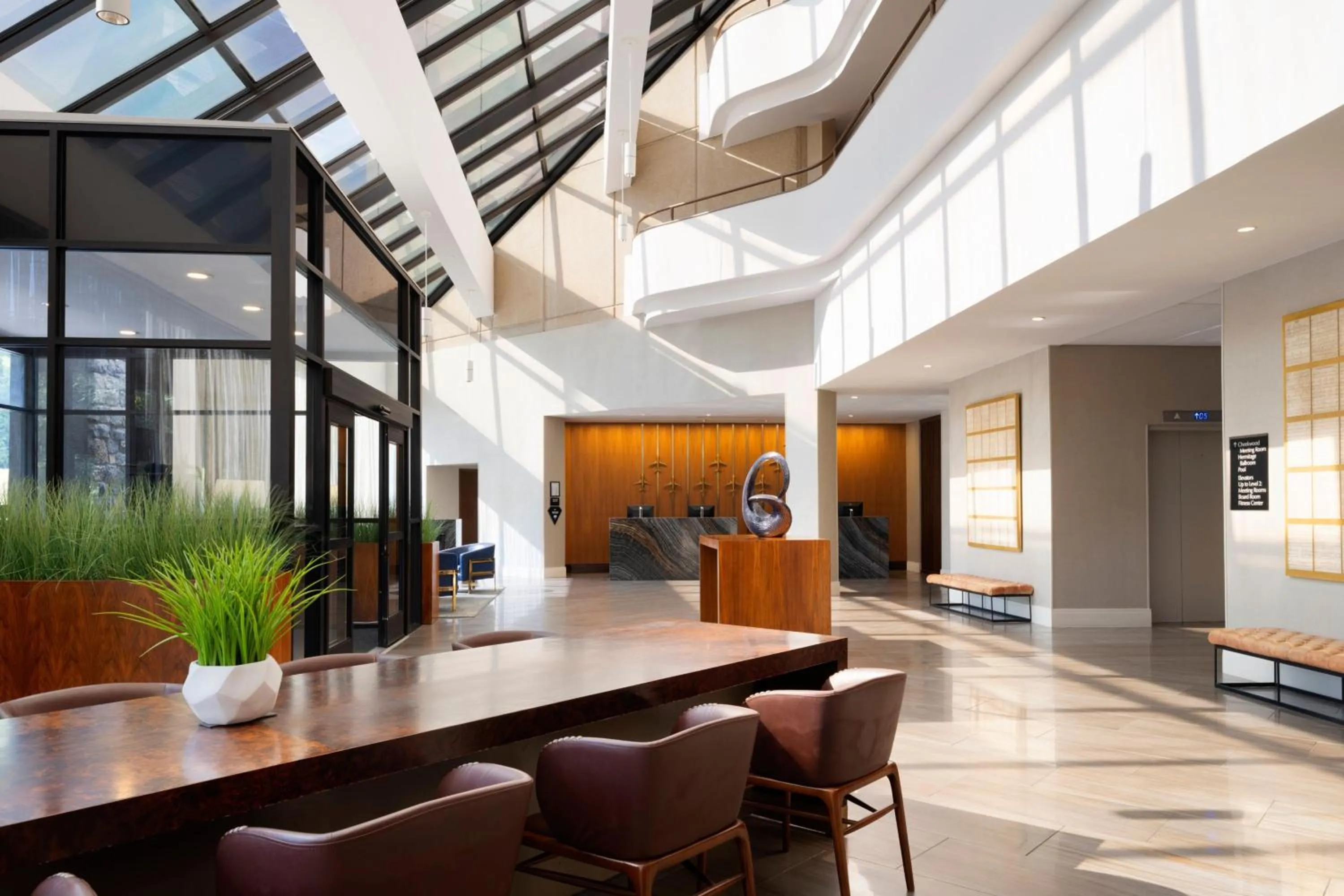 Lobby or reception in Hilton Nashville Airport