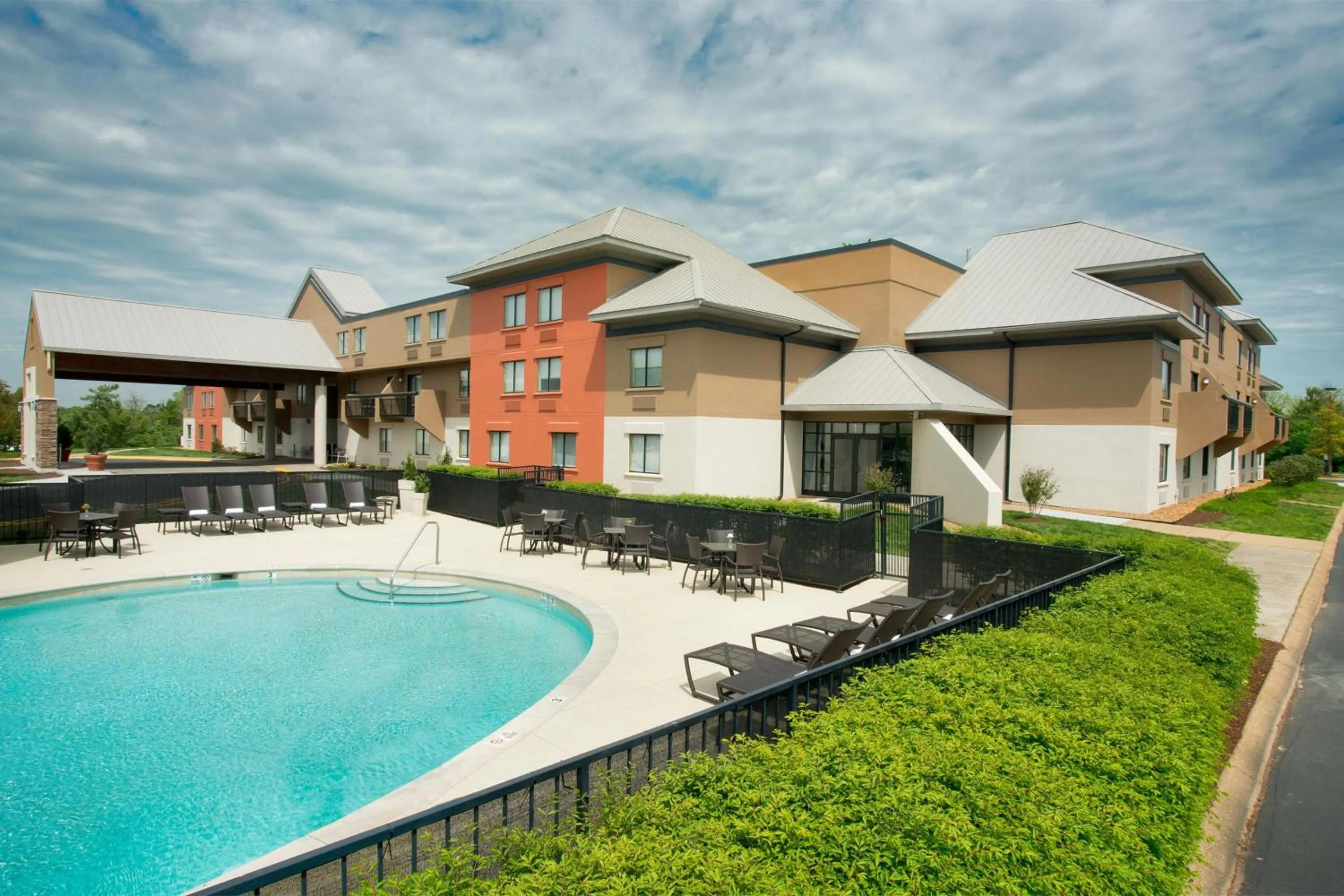 Property building in Holiday Inn Express Nashville Airport by IHG