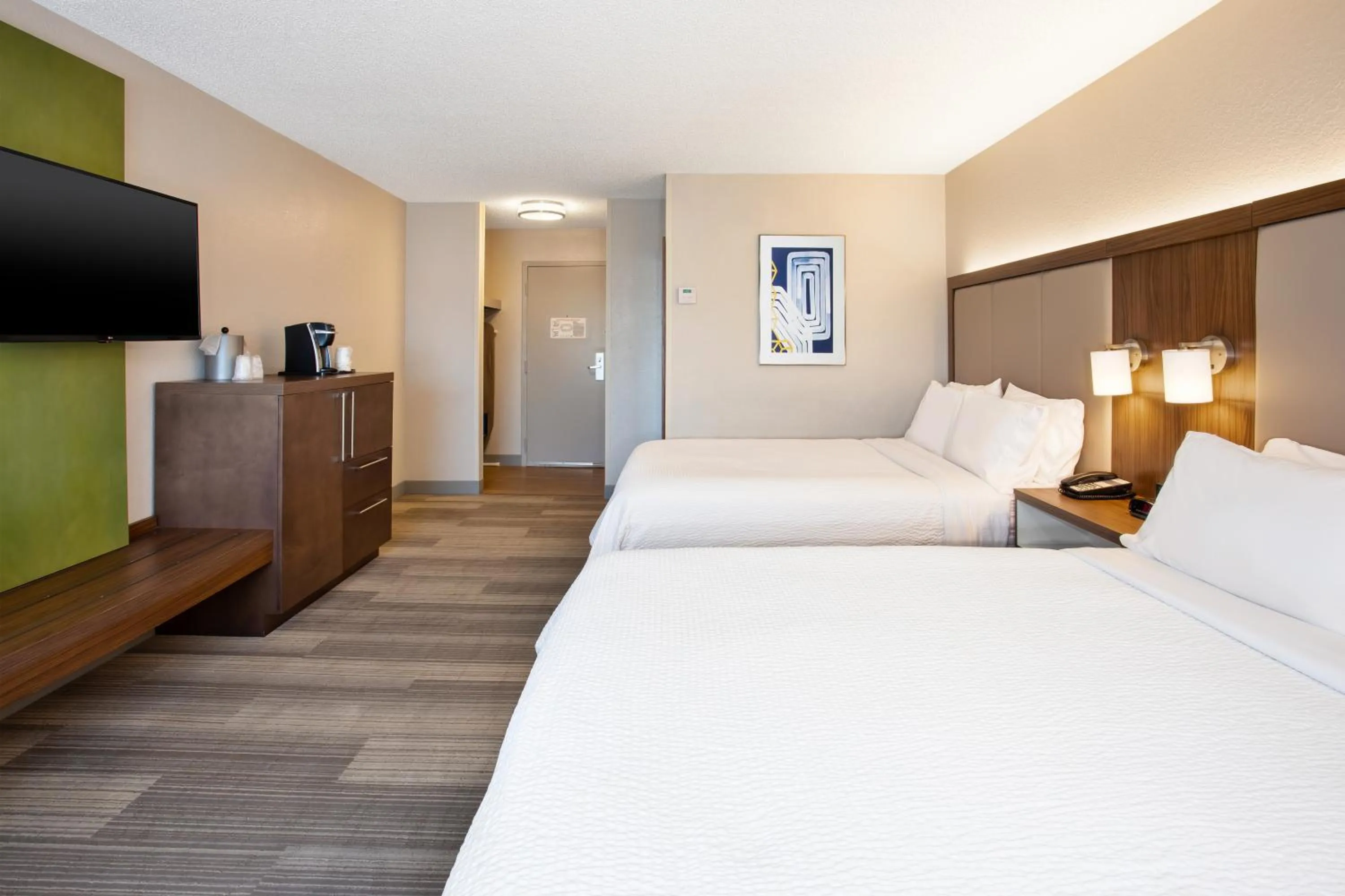 Bed in Holiday Inn Express Nashville Airport by IHG