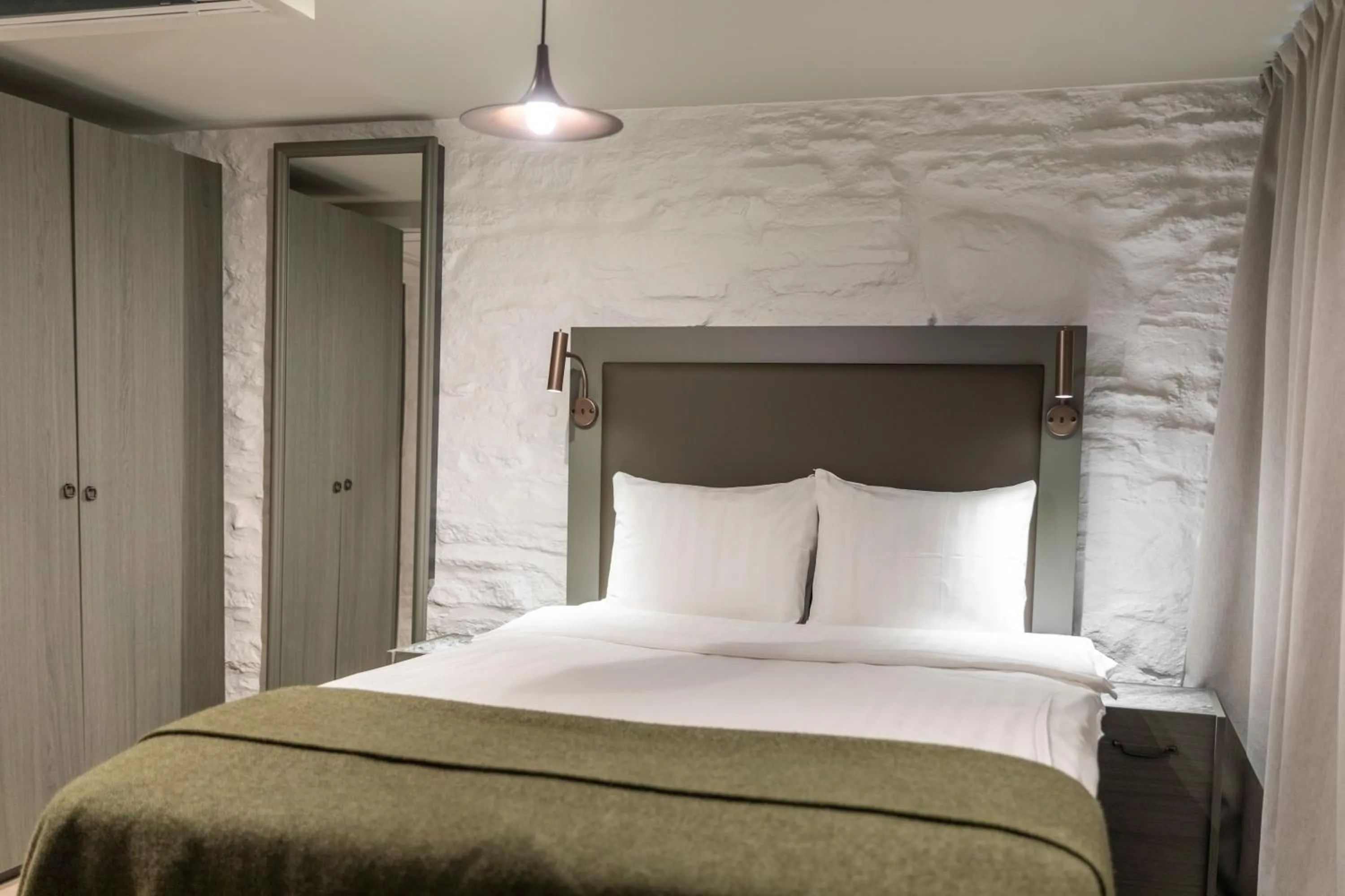 Bed in Home Hotel Majoren