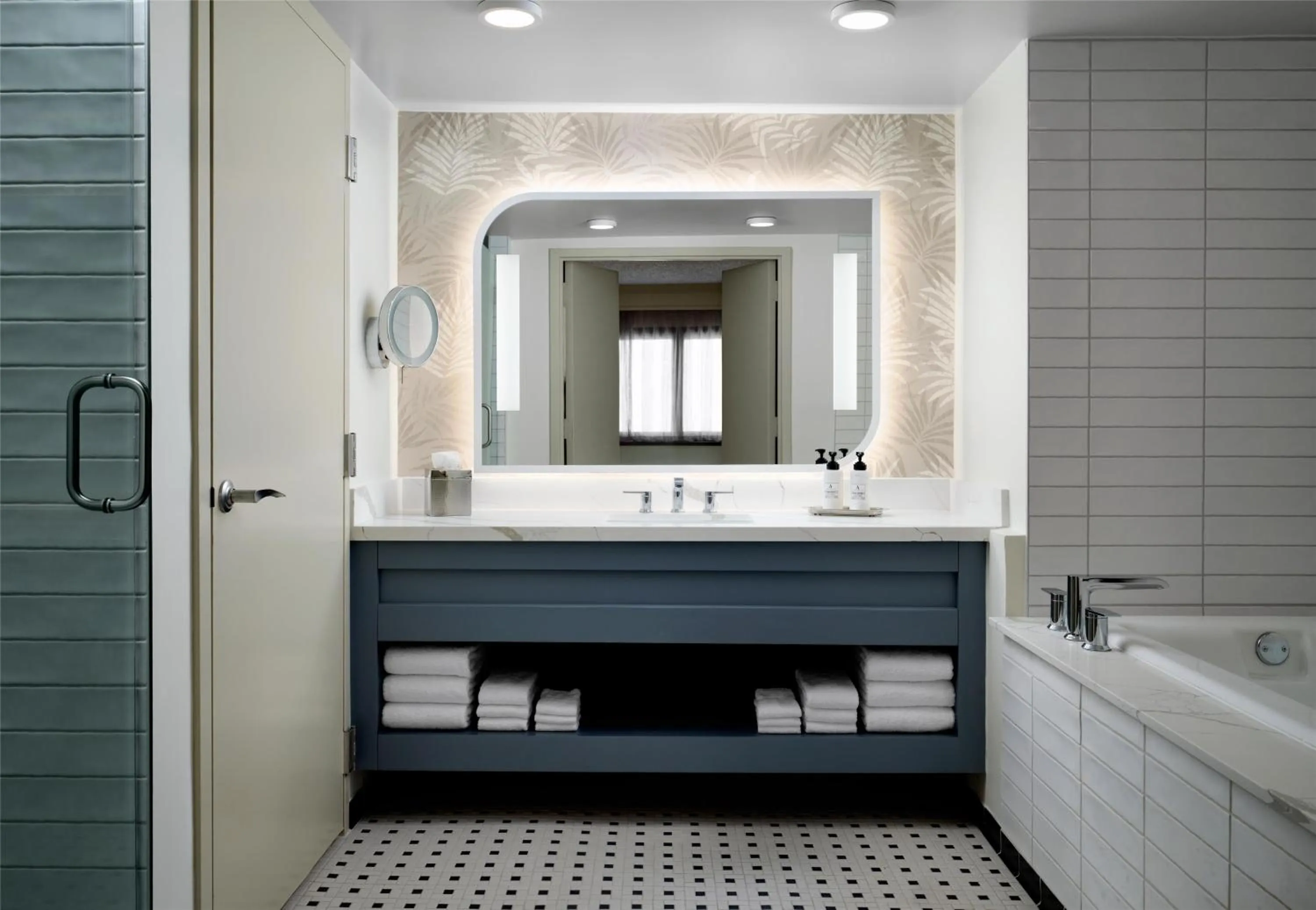 Bedroom in Sonesta Los Angeles Airport LAX