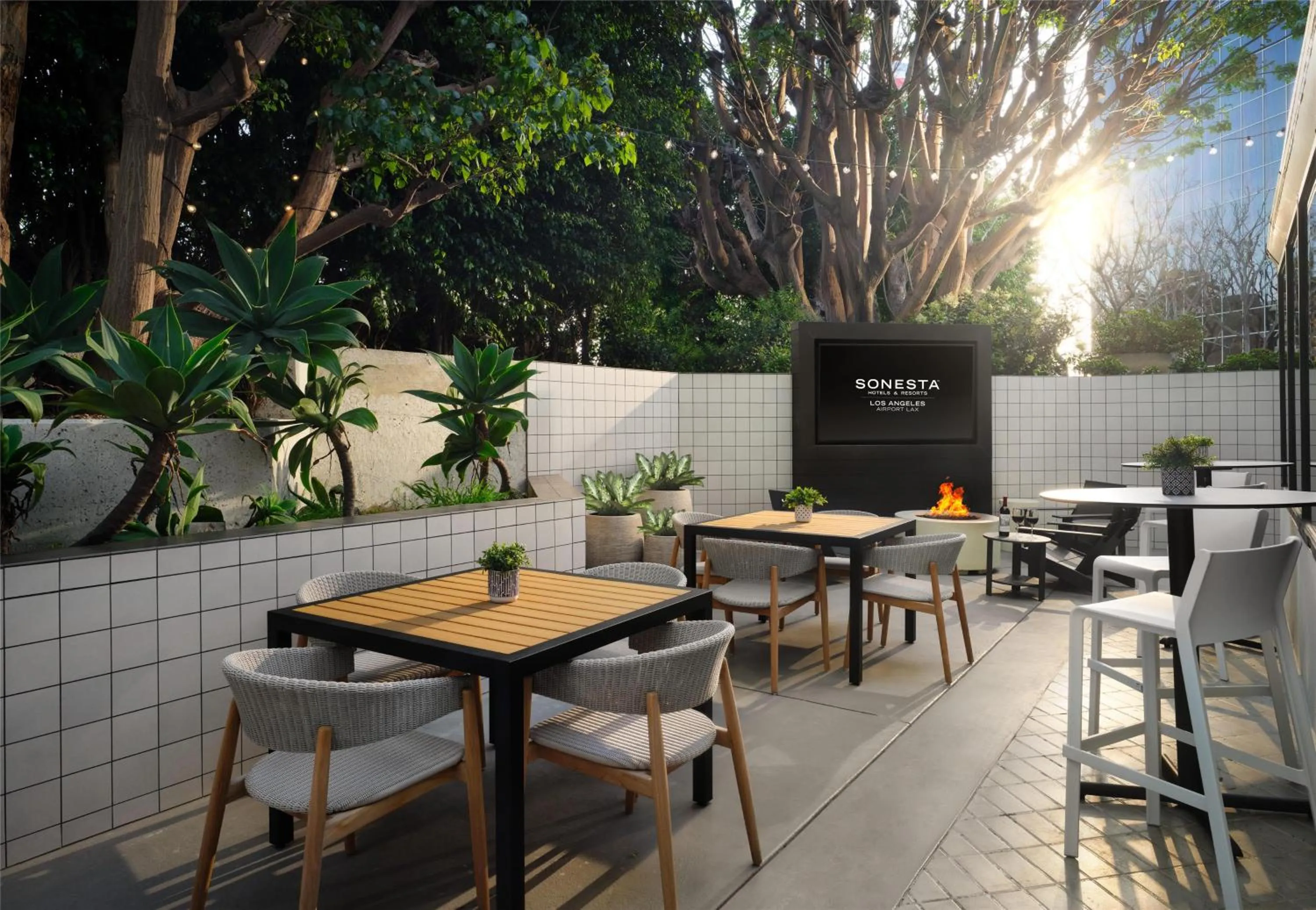 Property building in Sonesta Los Angeles Airport LAX