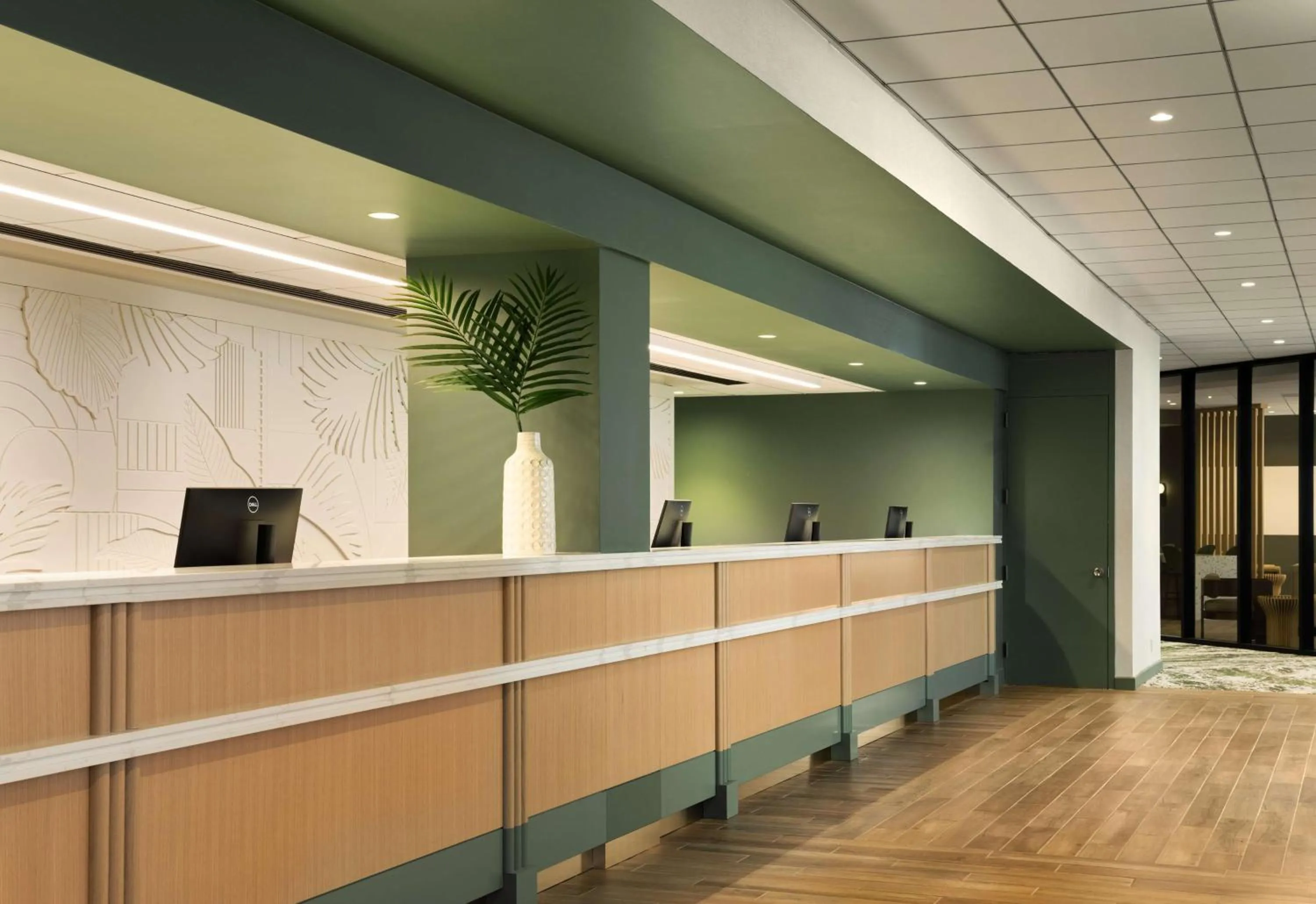 Lobby or reception in Sonesta Los Angeles Airport LAX