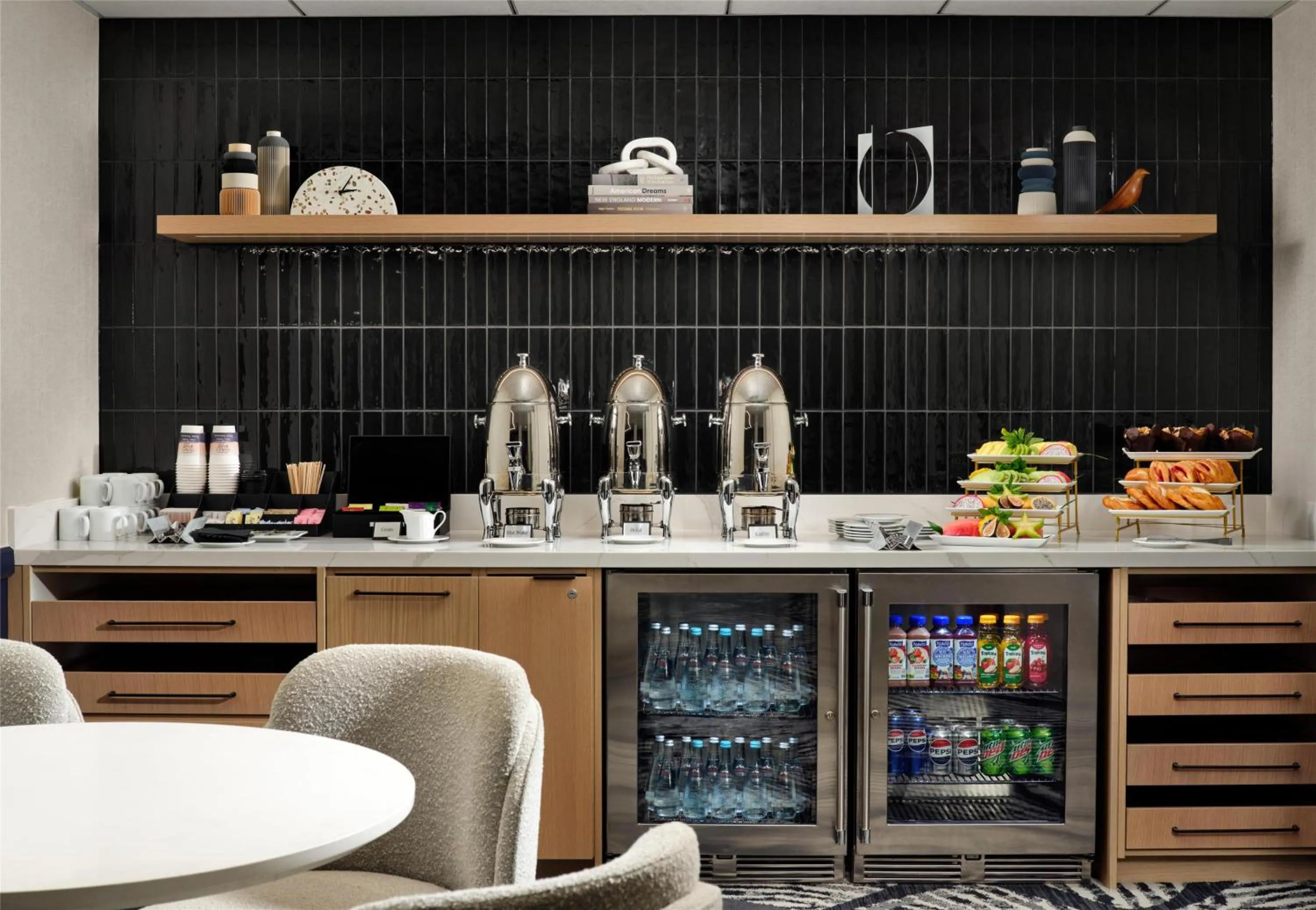 Meeting/conference room in Sonesta Los Angeles Airport LAX